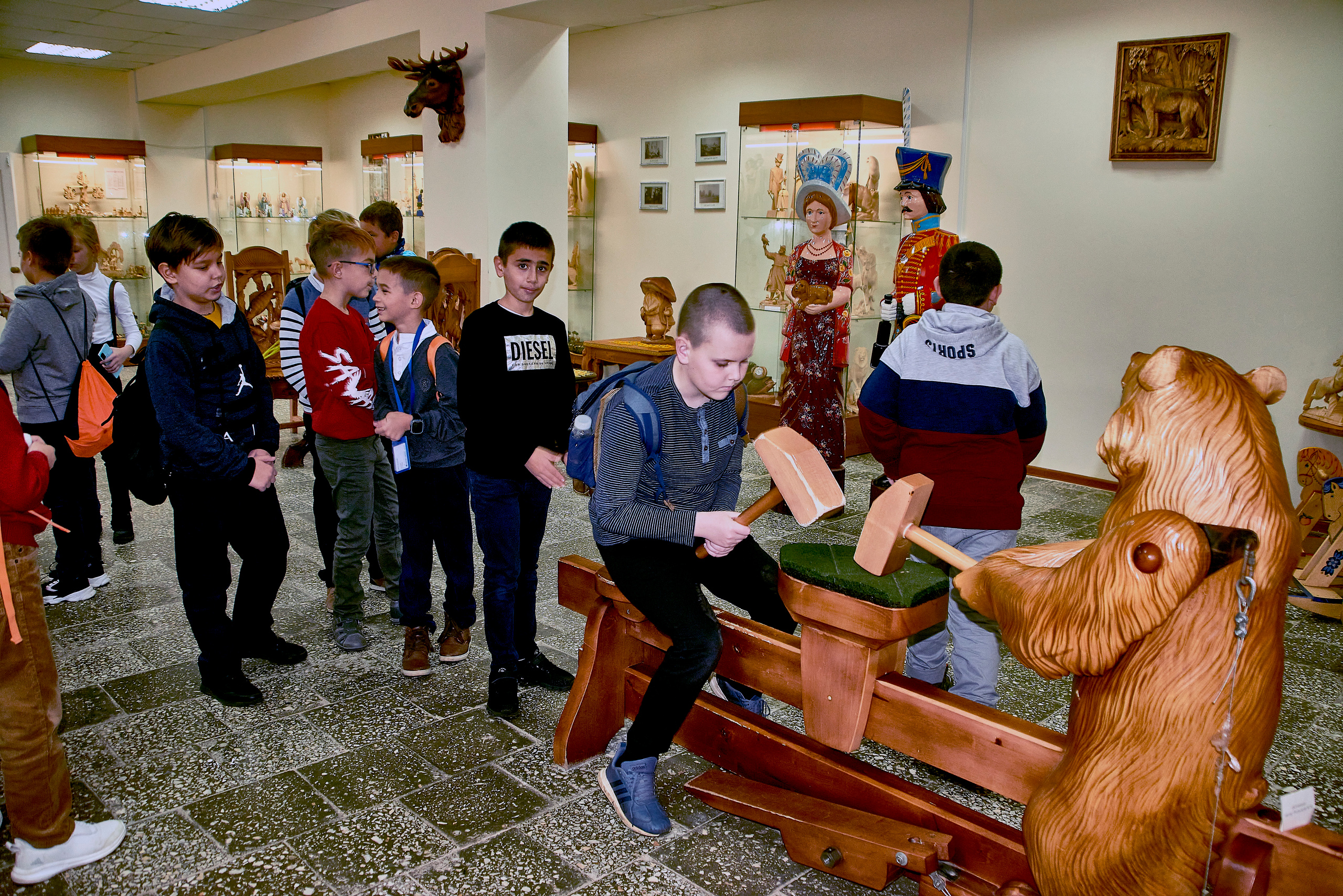 Эксскурсия в Музей деревянной игрушки. Ян Кузьмин. Я профессиональный фотограф в Москве