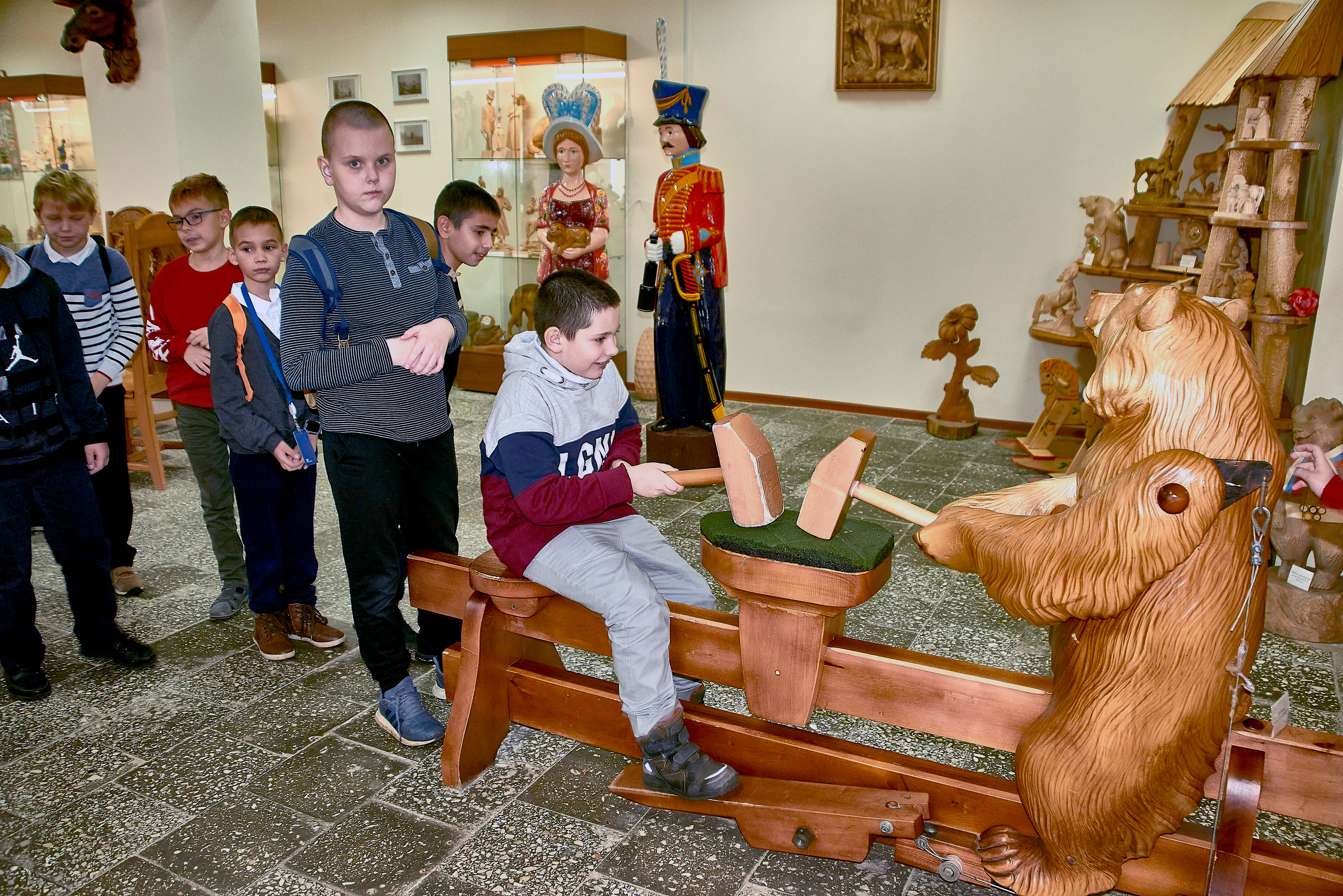 Эксскурсия в Музей деревянной игрушки. Ян Кузьмин. Я профессиональный фотограф в Москве