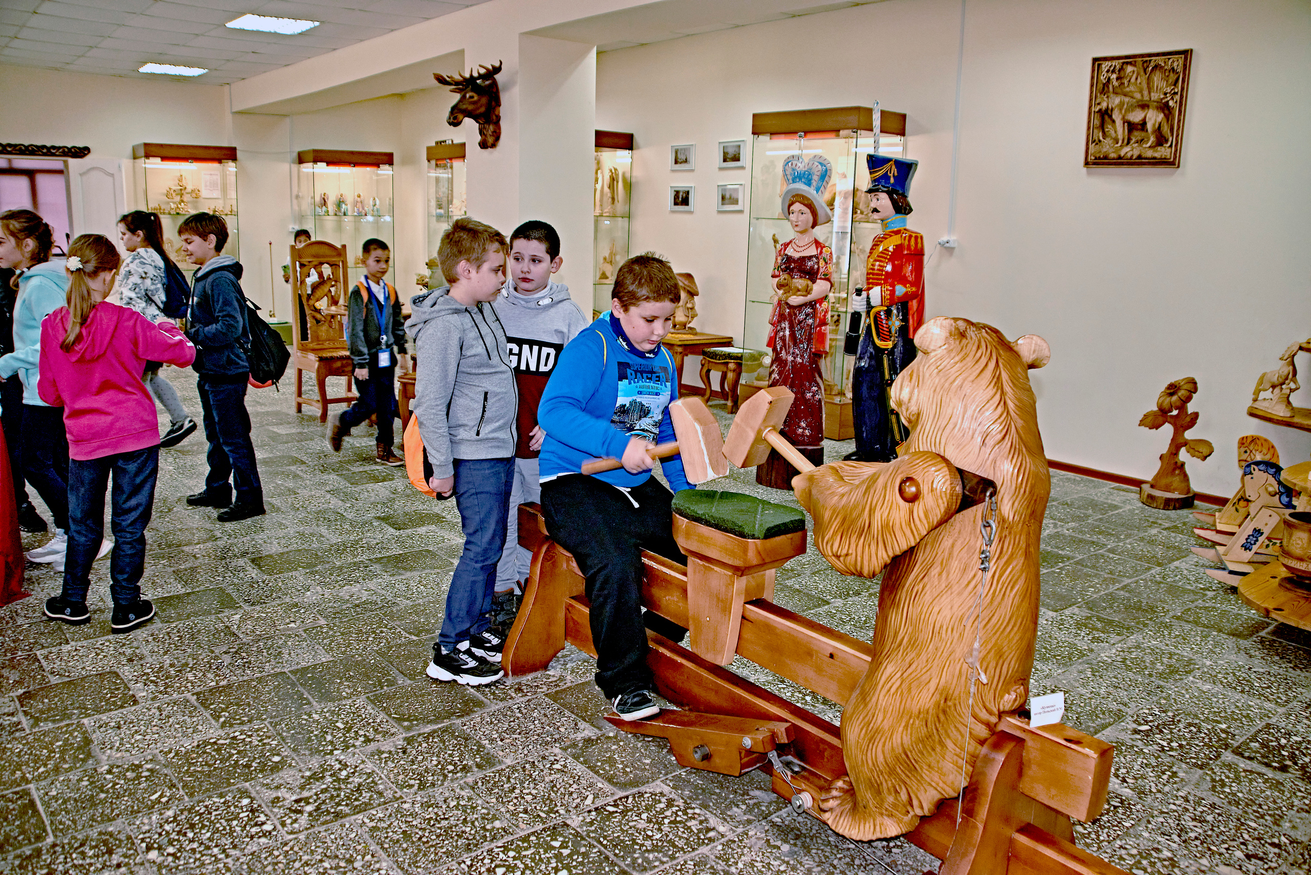 Эксскурсия в Музей деревянной игрушки. Ян Кузьмин. Я профессиональный фотограф в Москве