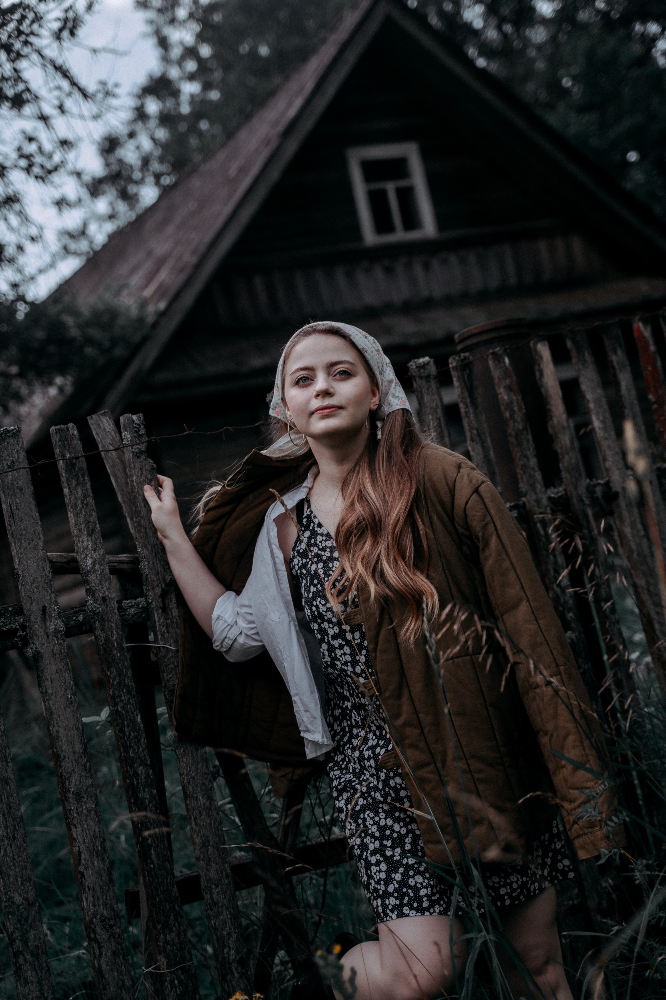 Лера и Юля. Ищем потаённое. Портретный и предметный фотограф в Санкт-Петербурге