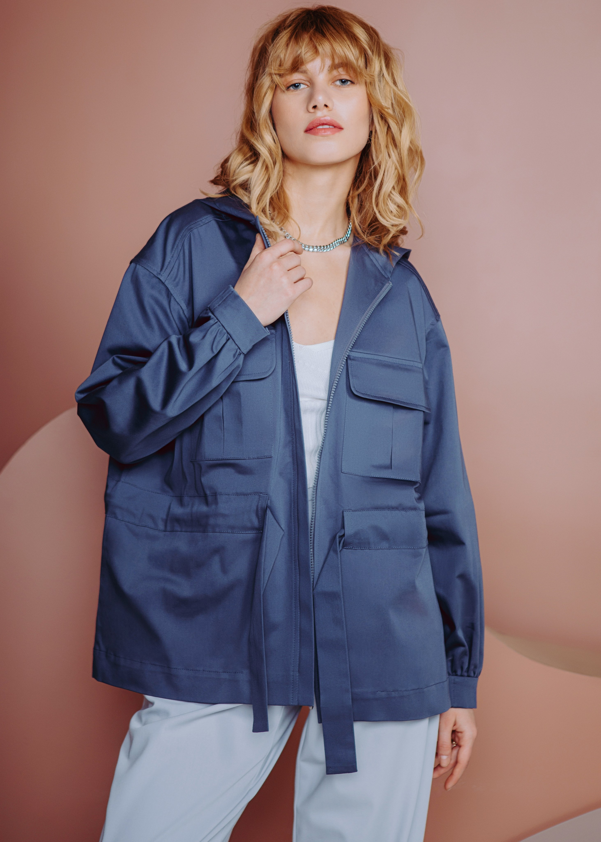 Blue. Photographer Isida Sontz