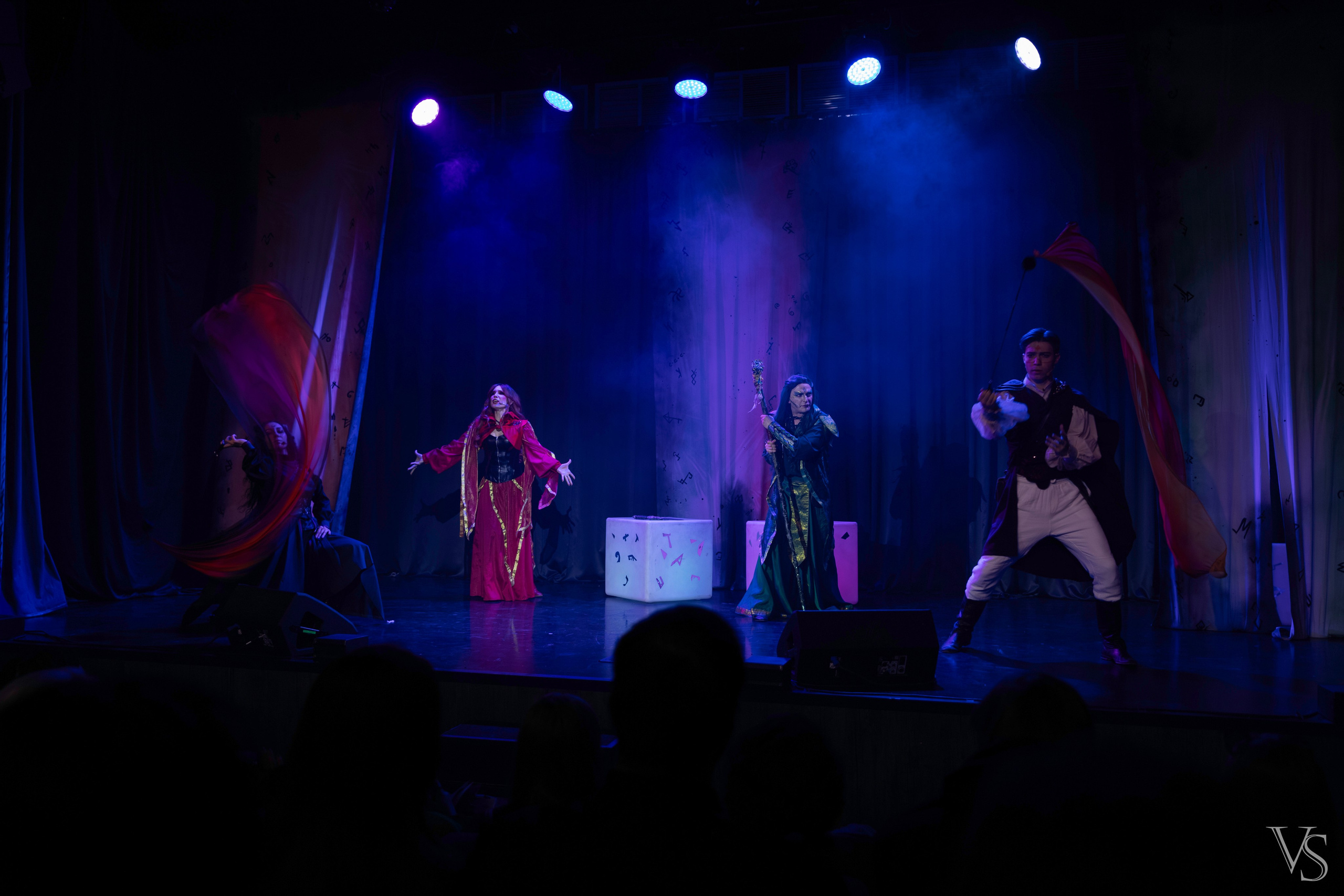 Книга стихий 25.01. Фотограф Виктор Степанов