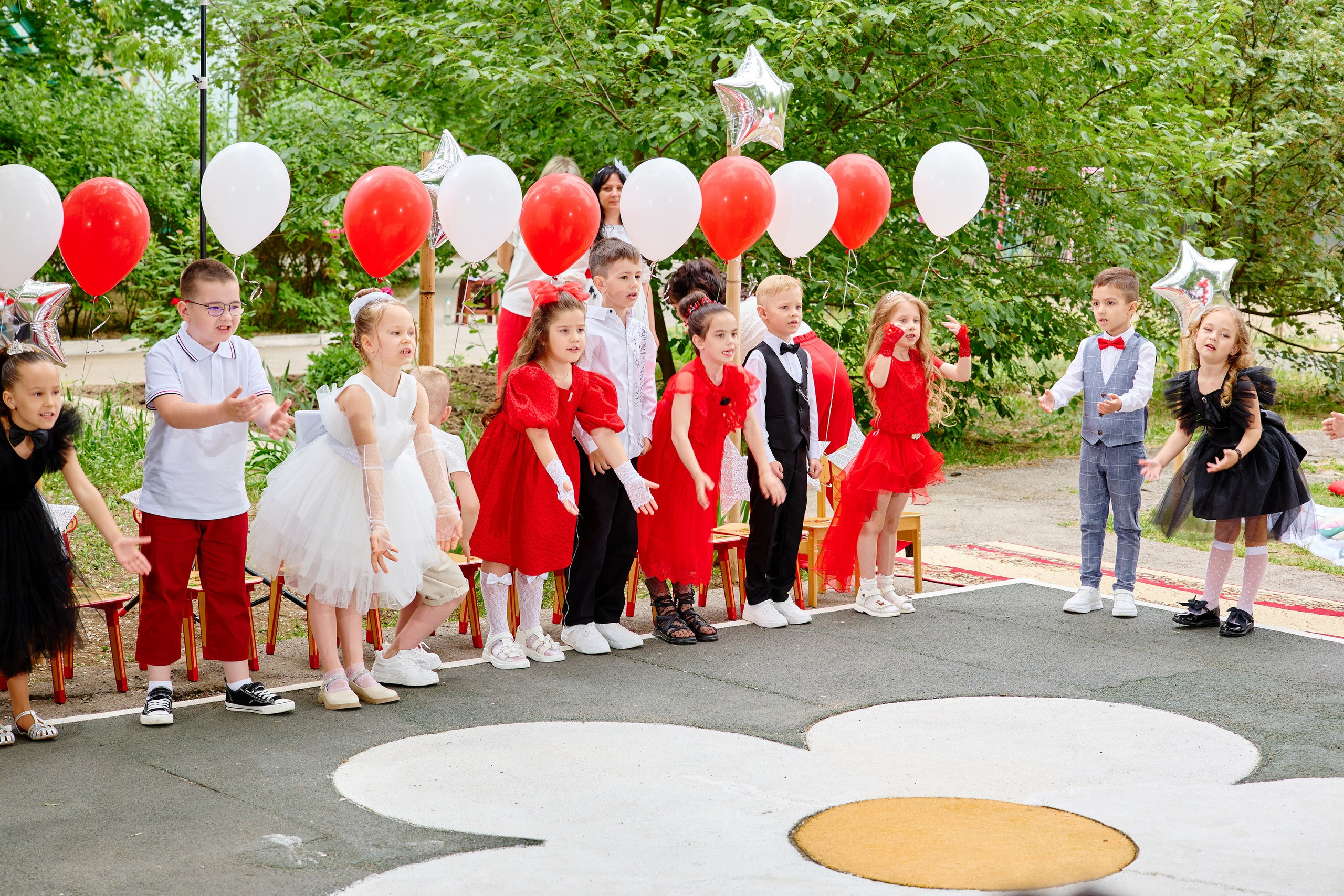 Выпускной 45 сад. Фотограф Выпускные альбомы Таганрог Сергей Коробченко