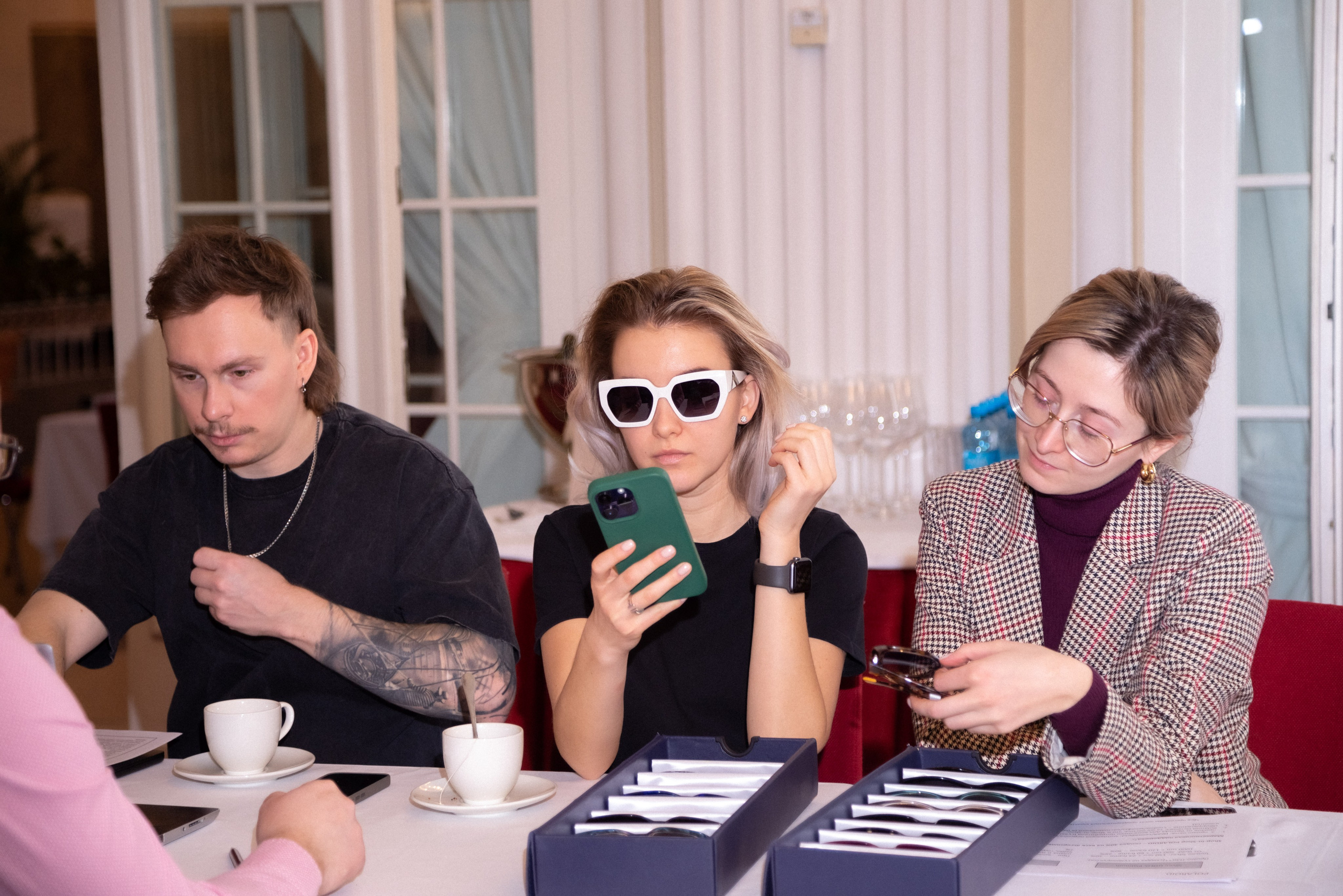 Safilo Group — Buying days in St. Petersburg. Двойняшки-фотографы Анна и Анастасия в Санкт-Петербурге