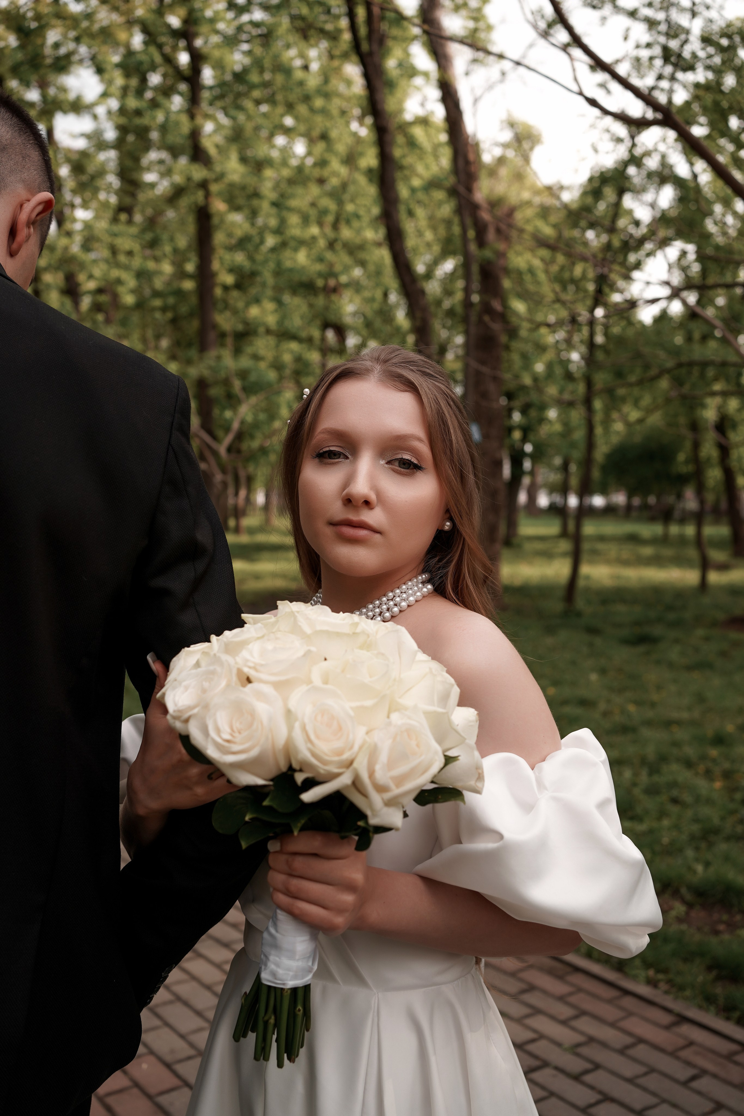 Свадебная прогулка Жанны и Рамиса в парке имени Октябрьской революции. Свадебный фотограф в Ростове-на-Дону. Таинство Крещения и Венчания, семейные фотосессии. Алёна Чёботова