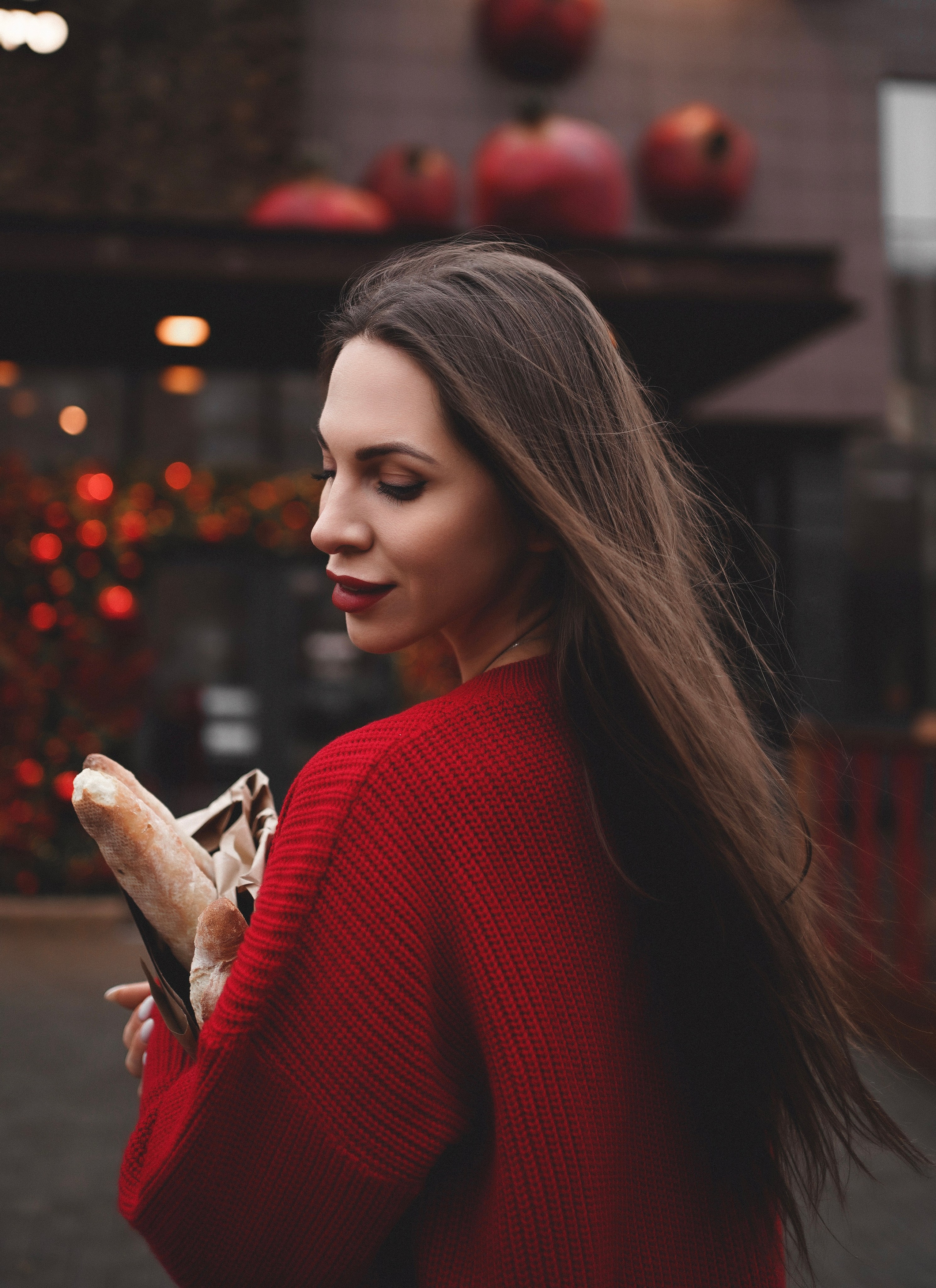 Пури пури. Фотосессия в Ростове-на-Дону. Дарья в ярком образе с батонами. Свадебный фотограф в Ростове-на-Дону. Таинство Крещения и Венчания, семейные фотосессии. Алёна Чёботова