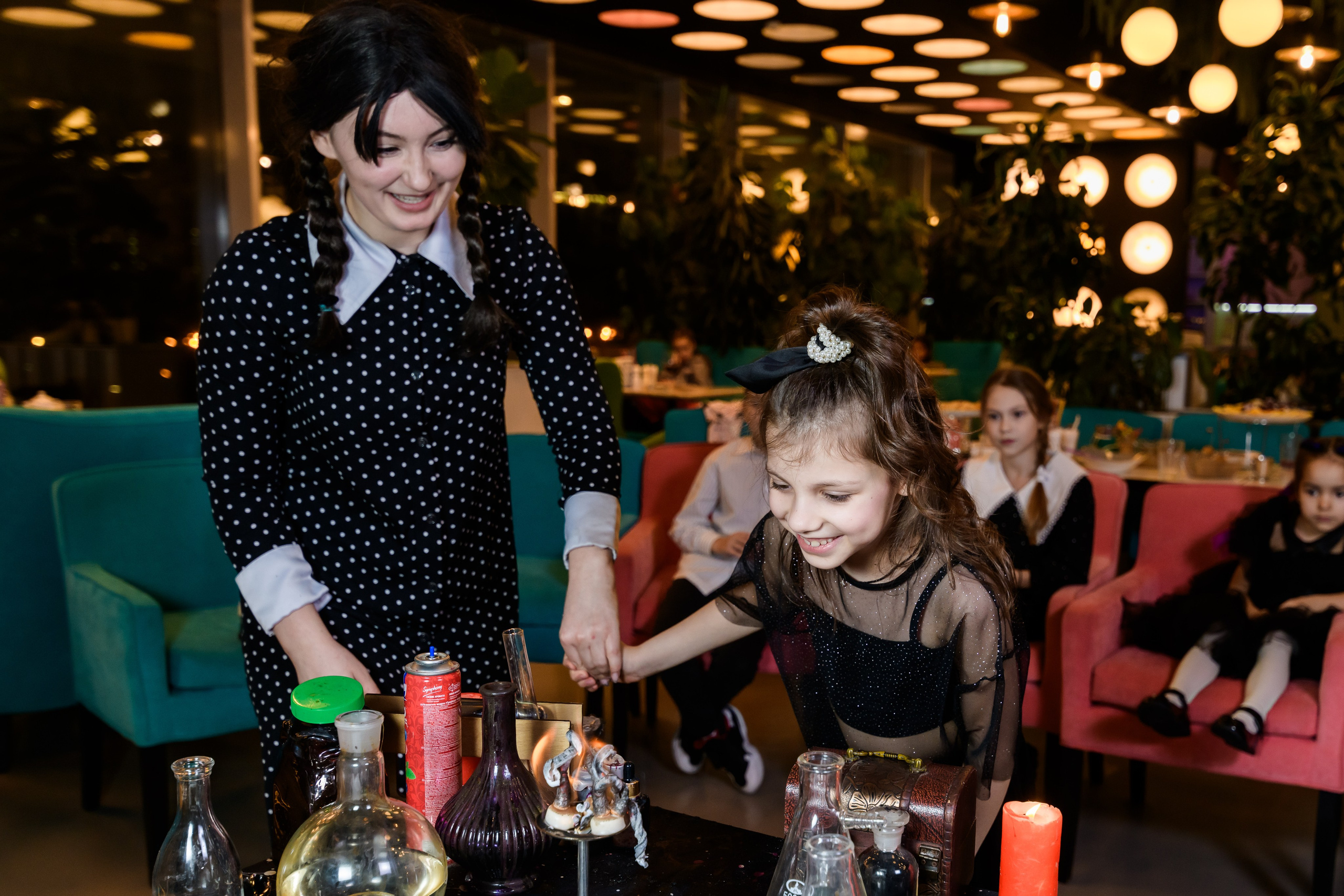 День рождения Софии в стиле «Уэнздей». Репортажный фотограф Сергей Дроздов