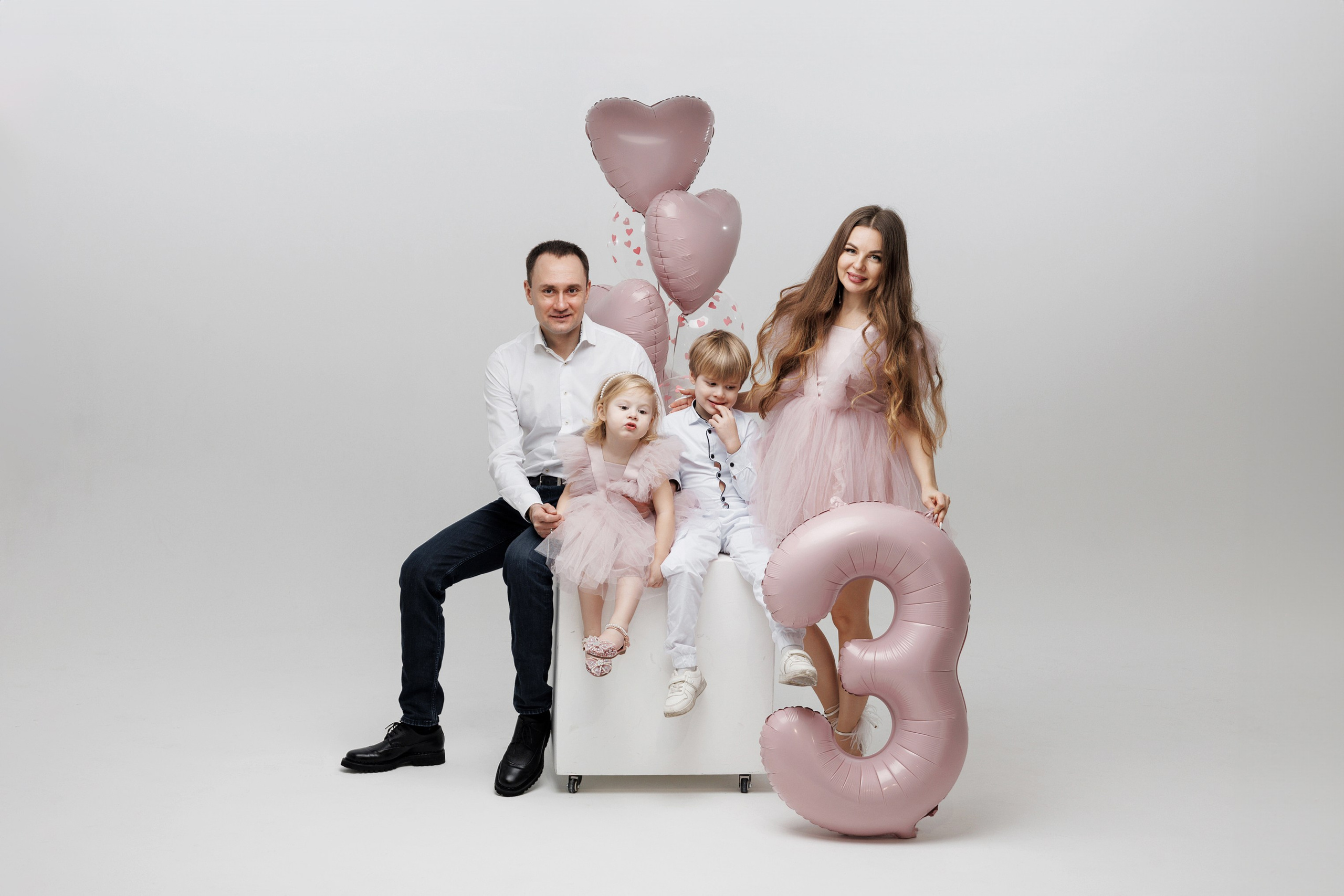 Съемка Дня Рождения Алисы в фотостудии CROSS-STUDIO зал IDEAL. Свадебный и семейный фотограф в Москве и МО Елена Агапова