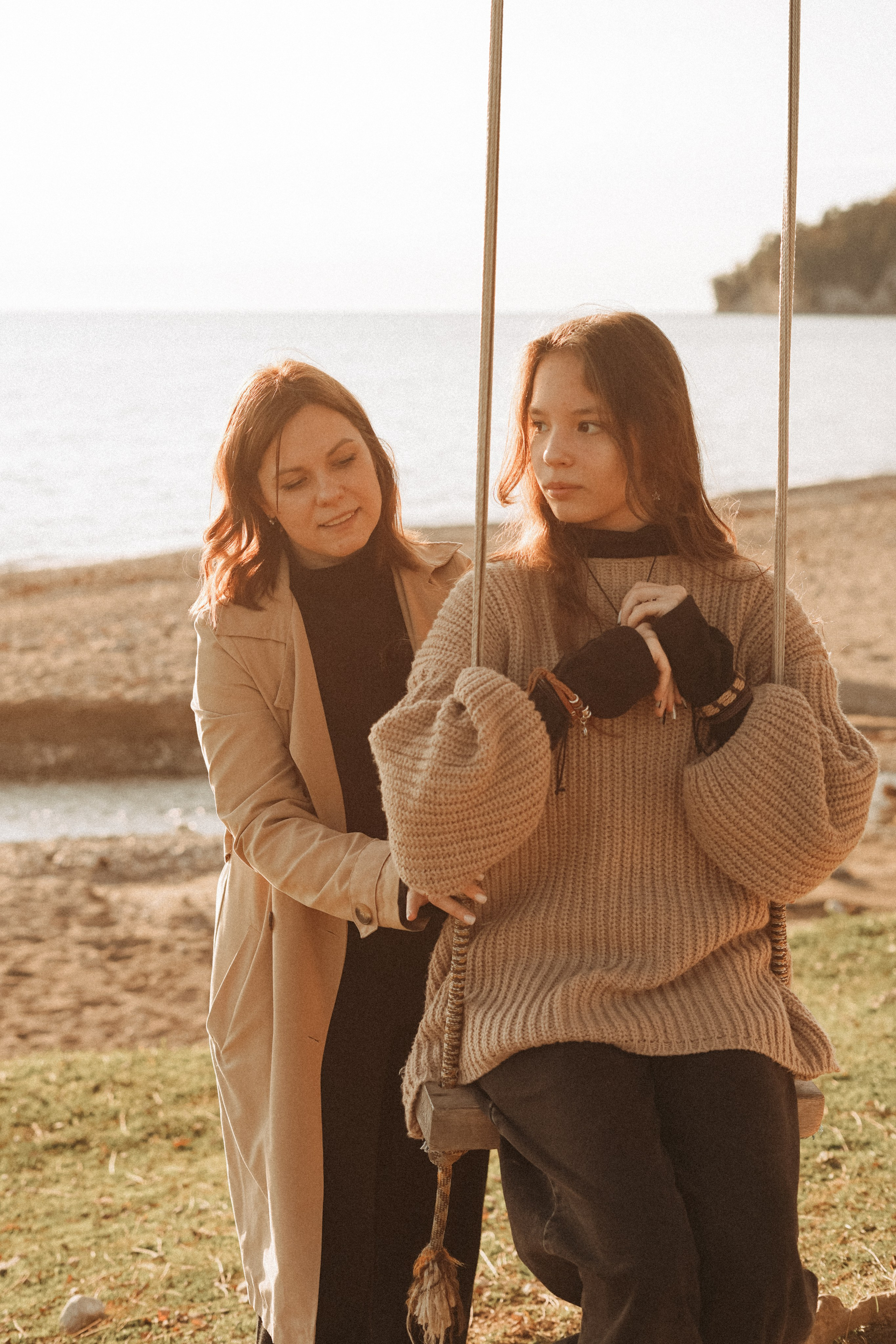 Настя с дочерью Дашей в Мюссере, Абхазия. Фотограф в Сочи и Абхазии | Фототуры | September Air