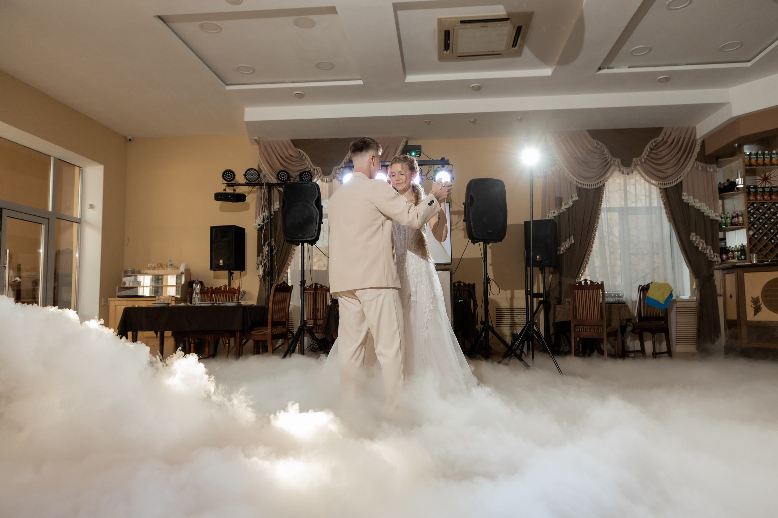 Роман и Александра (банкет). Свадебный фотограф Ангелина Сунгатулина | Саратов | Балаково | Вольск