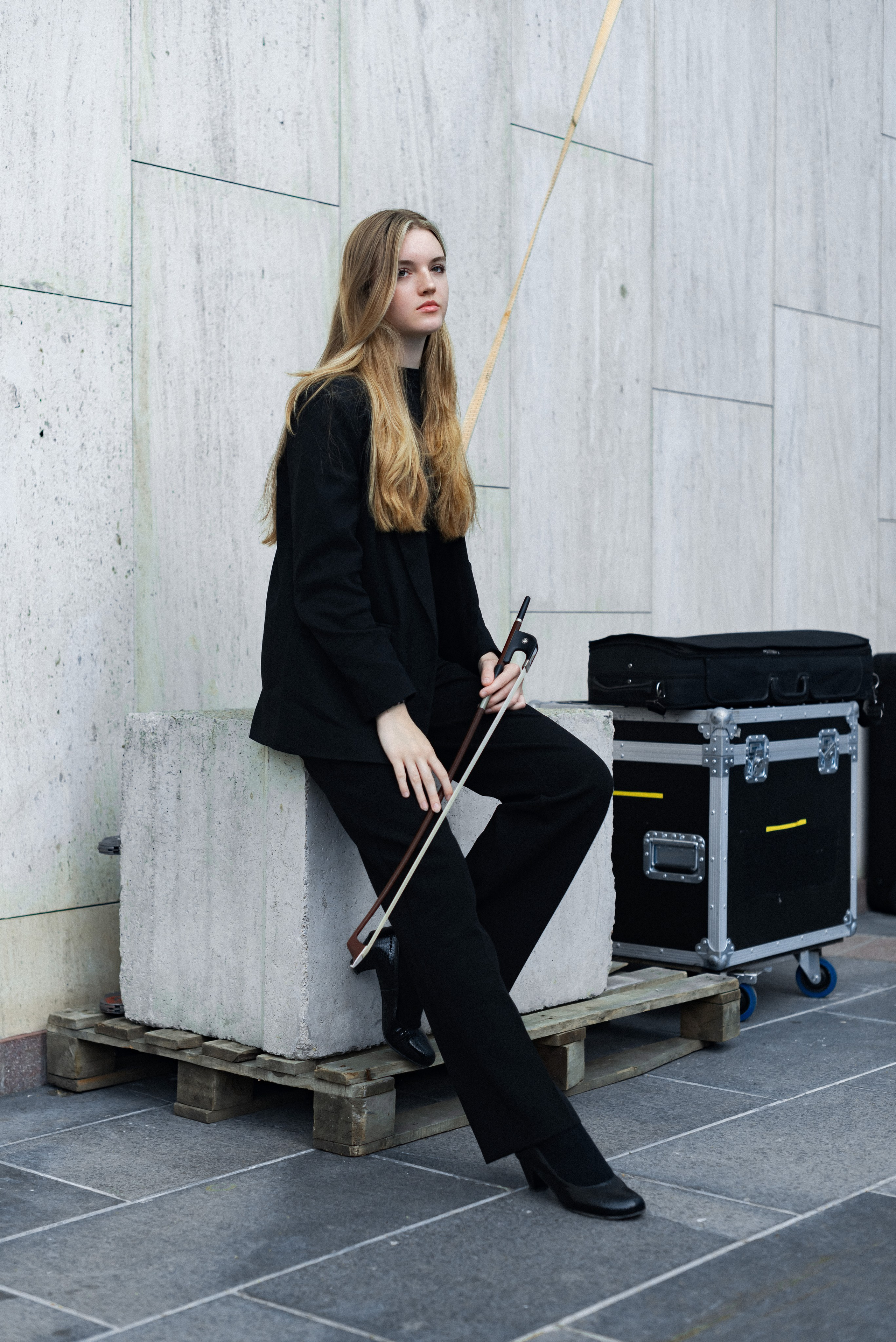 • Fashion/Street. Фотограф Ксения Шевкопляс. г. Калининград. Кинематографический стиль — эстетика и истории, рассказанные через объектив