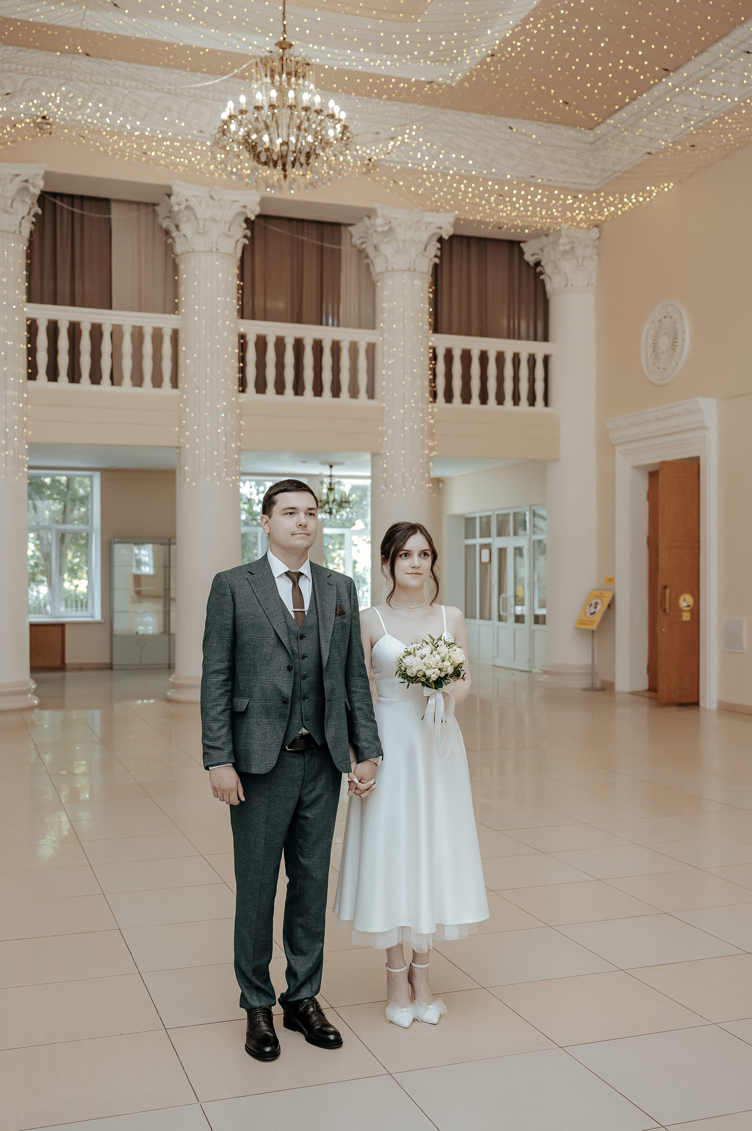 Вот и ЦДК Щелково открыли для свадебной регистрации, а прогулялись мы в Усадьбе Гребнево. Свадебный и семейный фотограф Виктория Носачёва. Щелково, Москва и МО