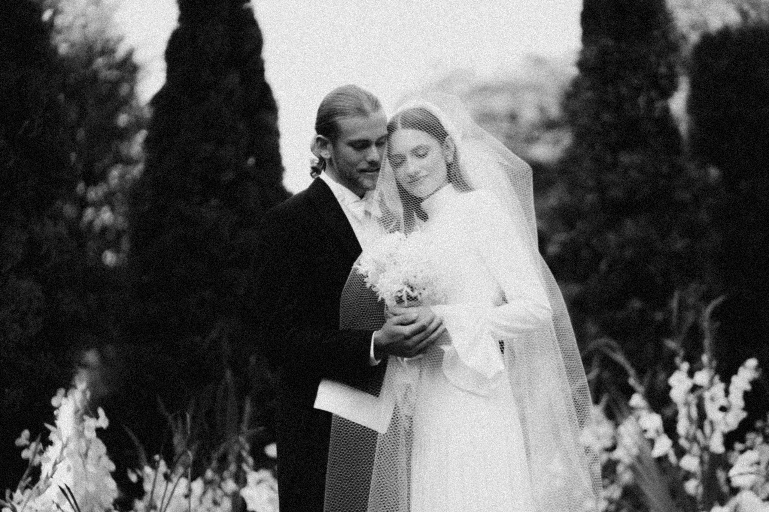 Eva — Mark. Elopement Wedding Photographer