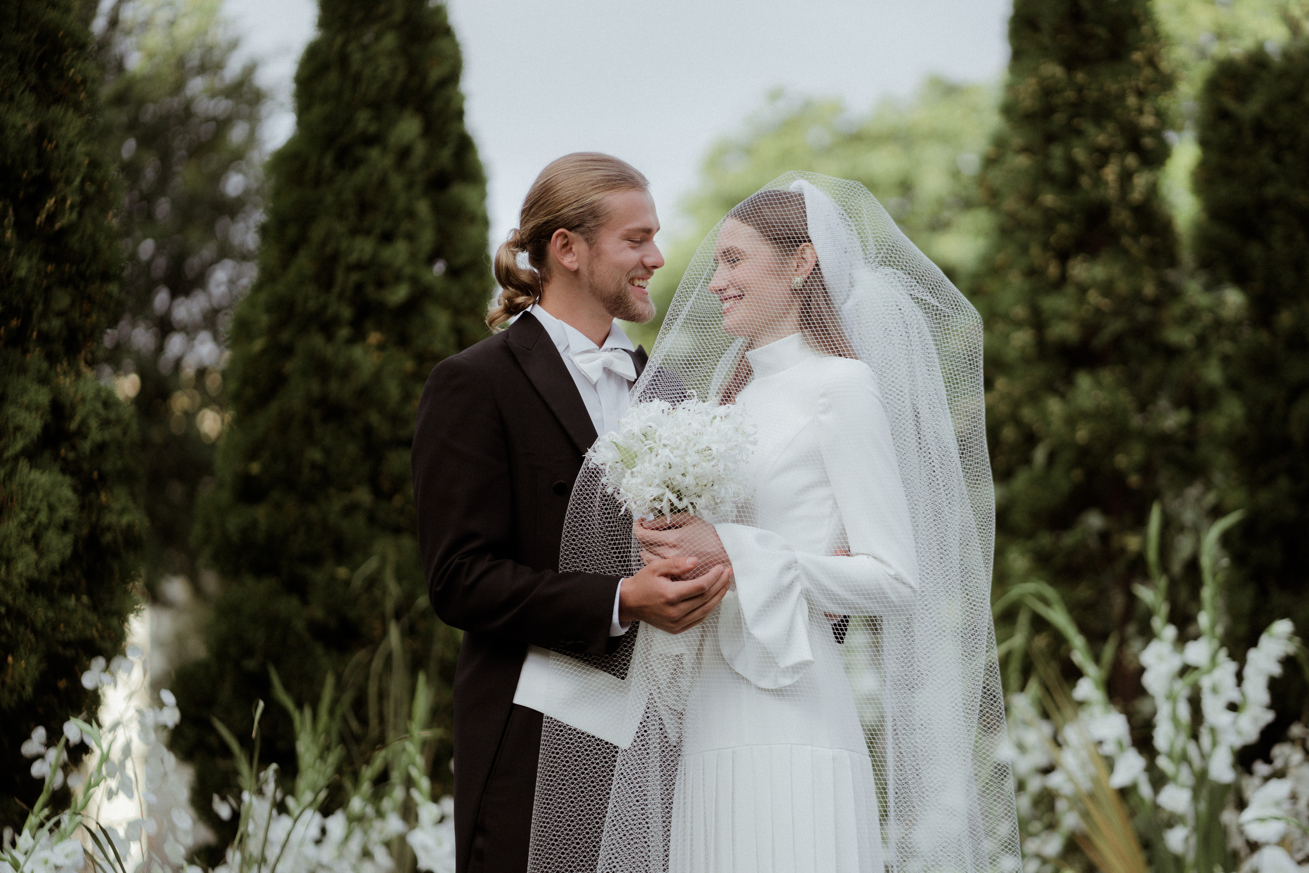 Eva — Mark. Elopement Wedding Photographer