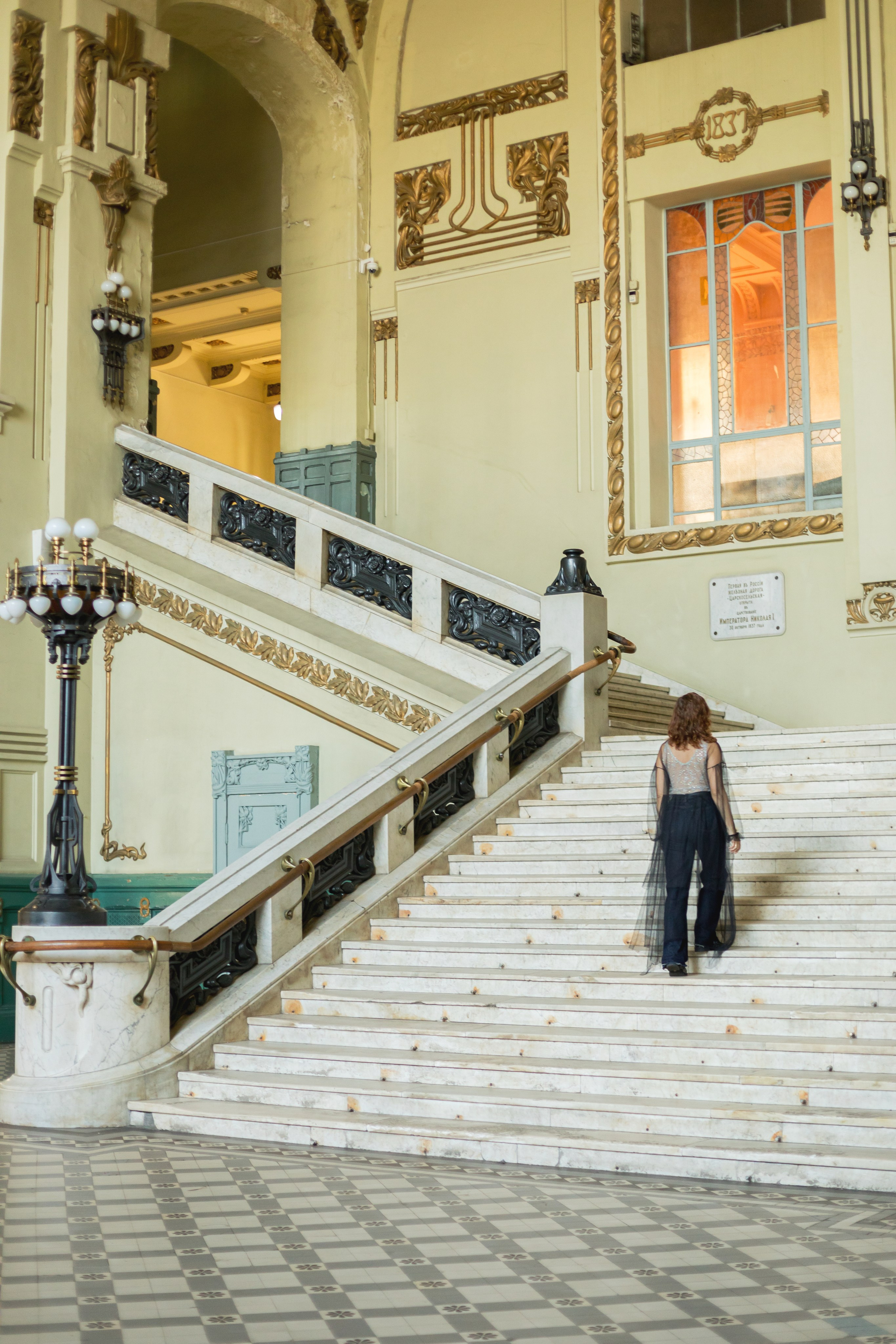 Съемка на Витебском вокзале для гида из Санкт-Петербурга. Детский и контент фотограф Надя Волкова Санкт-Петербург