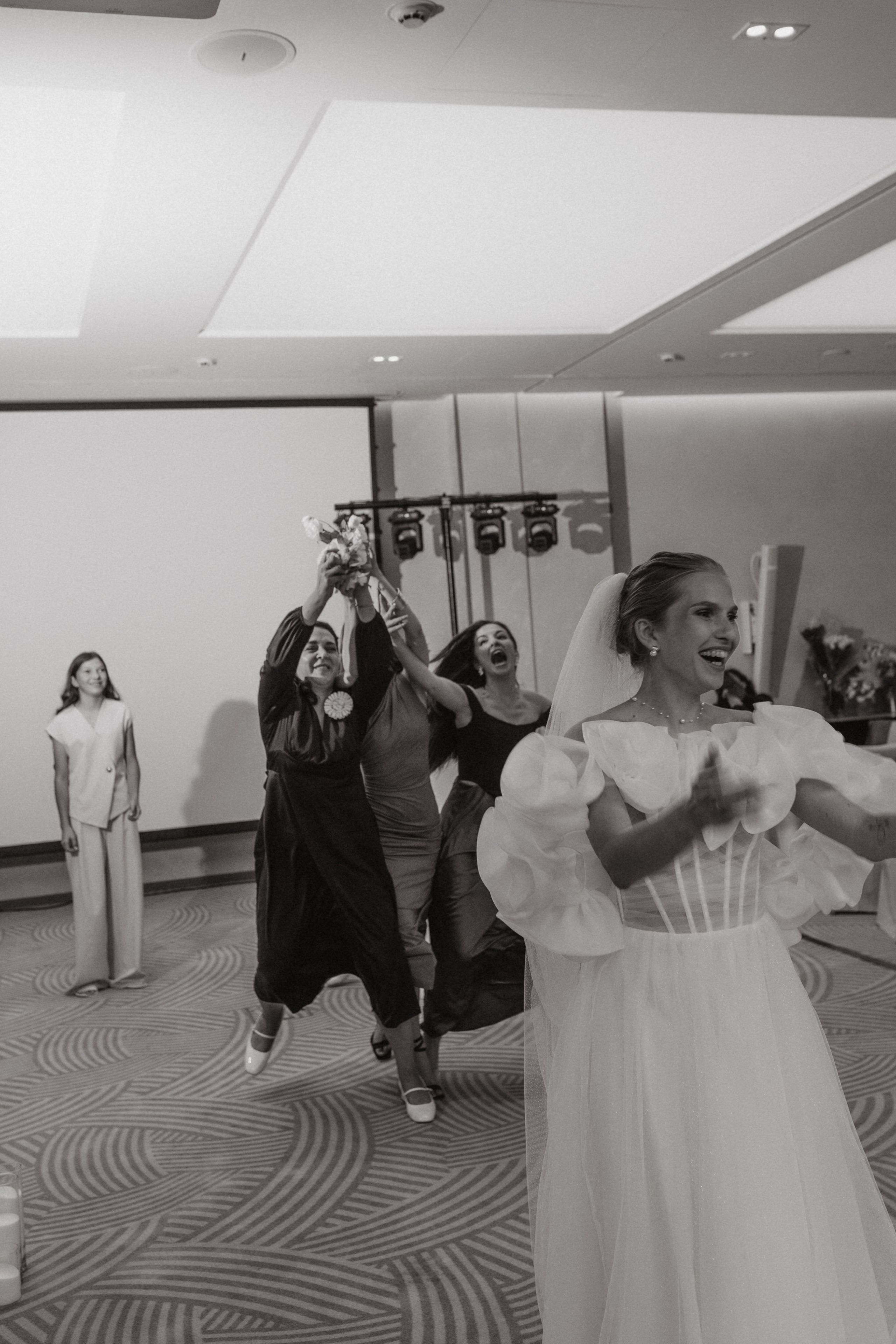  Фотограф Новороссийск недорого - качественные фото со свадьбы у моря.