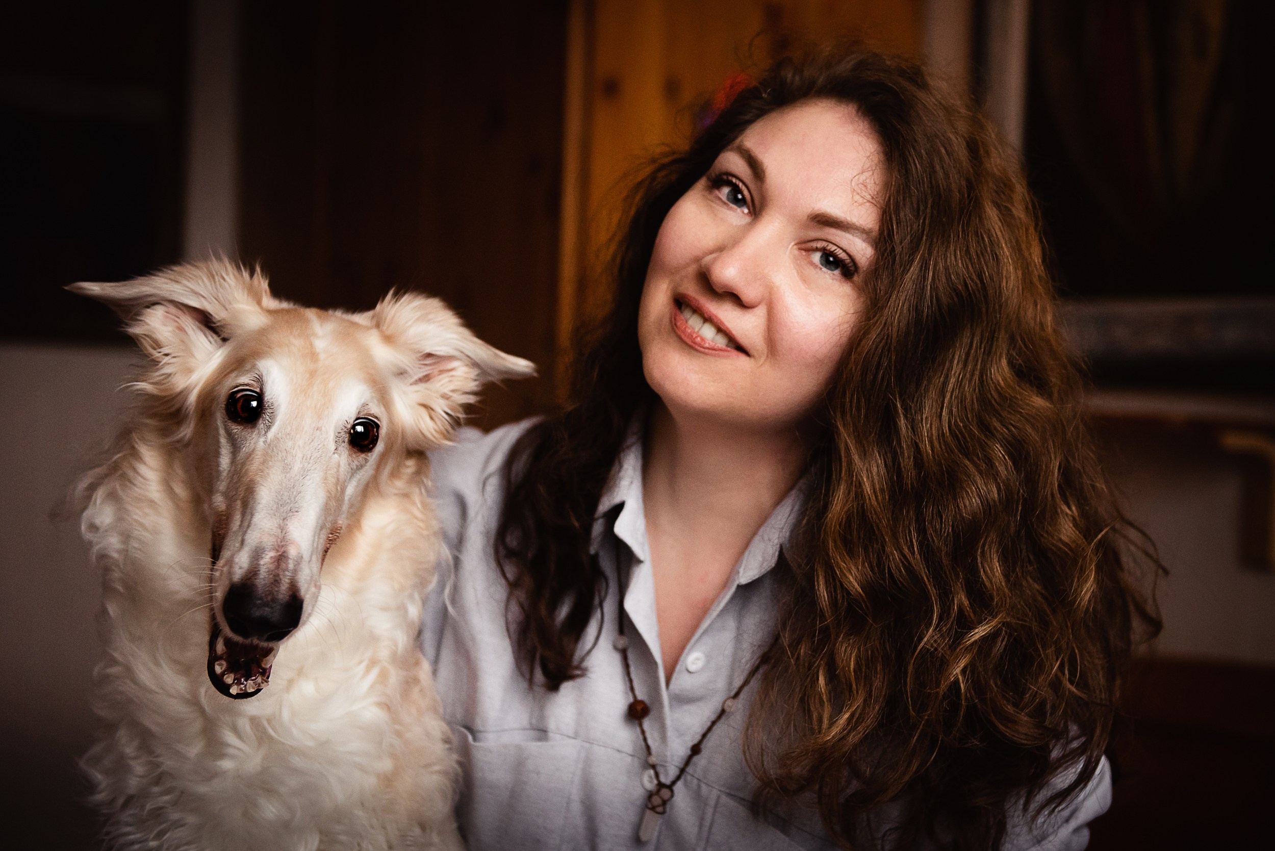 Квартира с картинами. Алиса, Андрей и их пушистая семья. Семейный Фотограф в Москве Ирина Хохлова