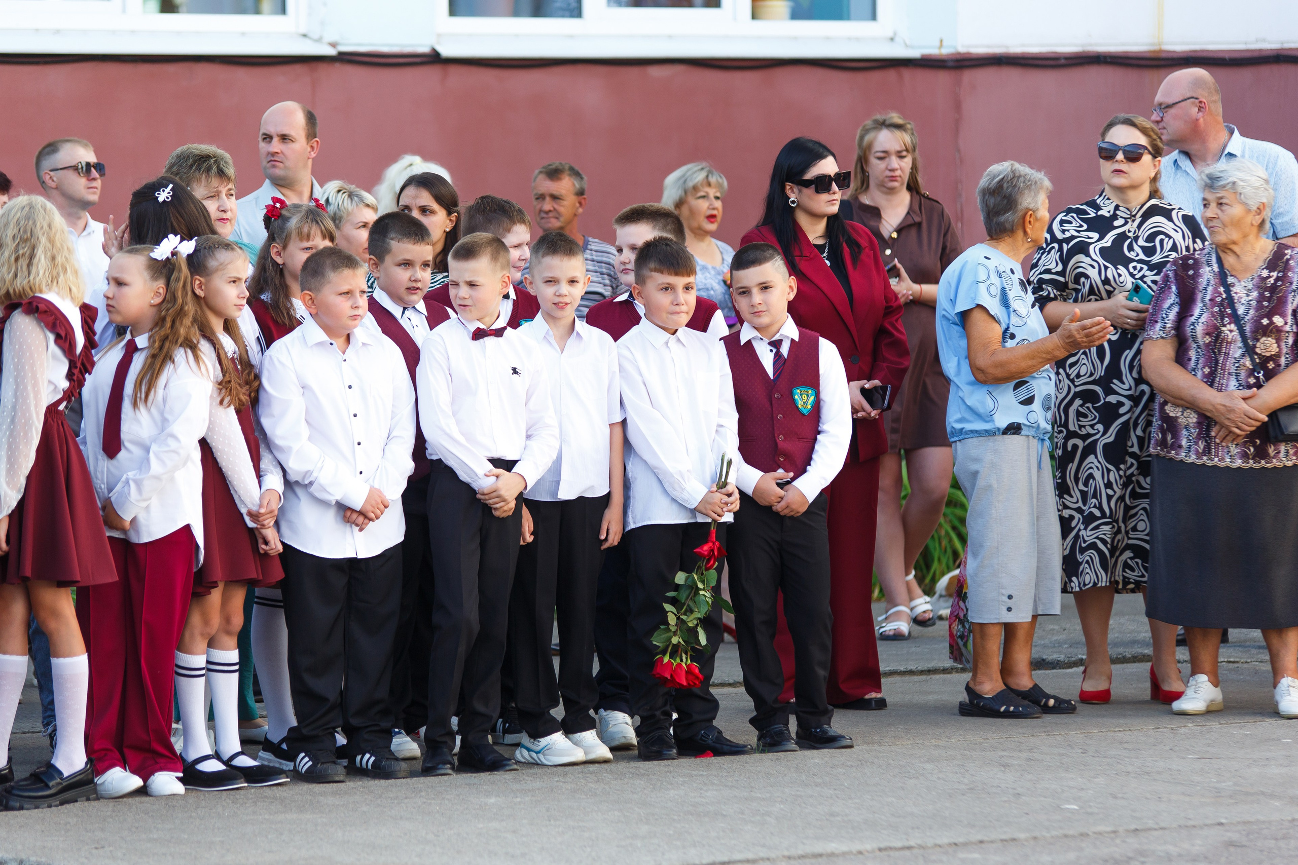 01 СЕНТЯБРЯ 2024 (МБОУ г. Мценска «Средняя школа № 9»). Профессиональный фотограф в Мценске и Орловской области