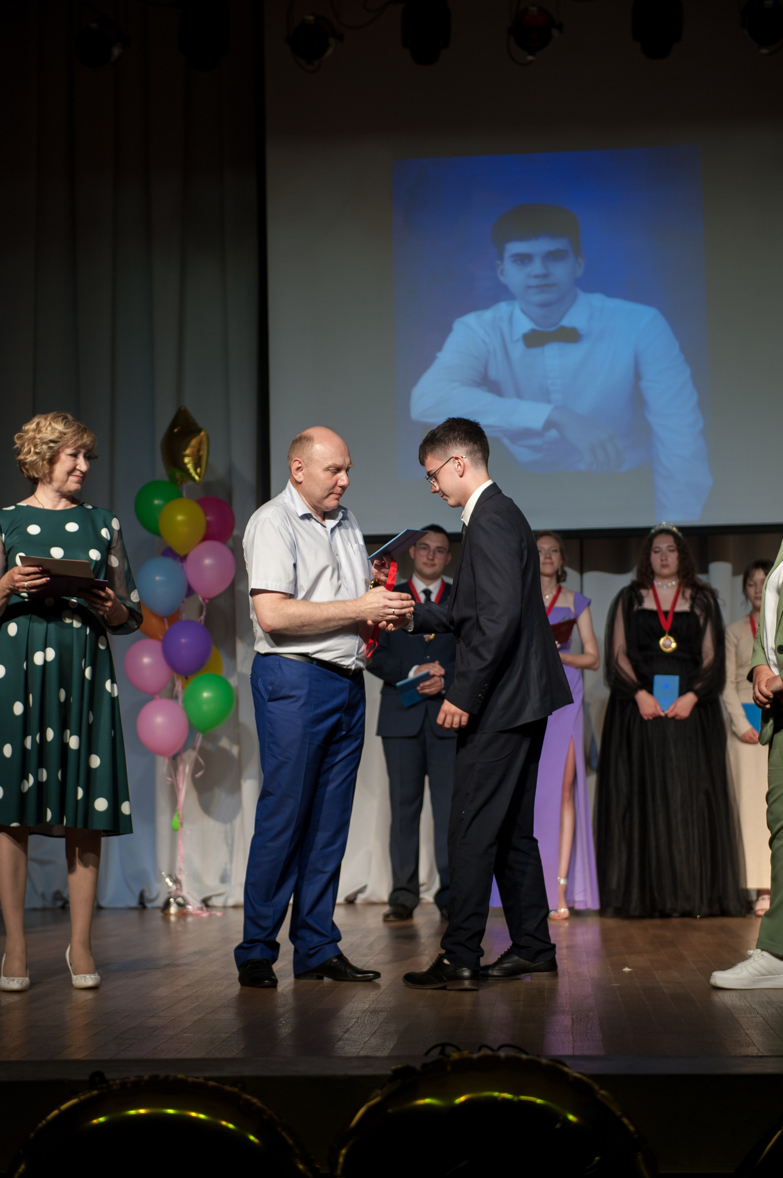 Выпускной. Выпускной альбом Чехов, Подольск, Москва