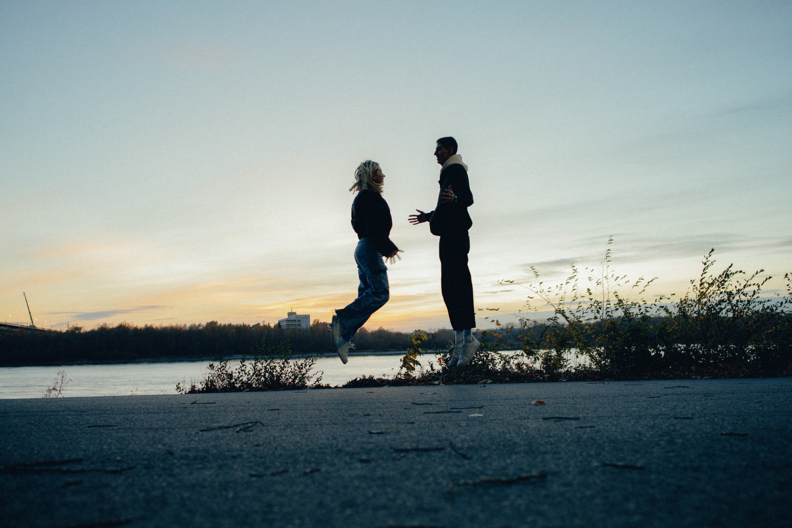 Прогулки по ночному городу. Lifestyle семейный и детский фотограф в Омске Иванова Екатерина