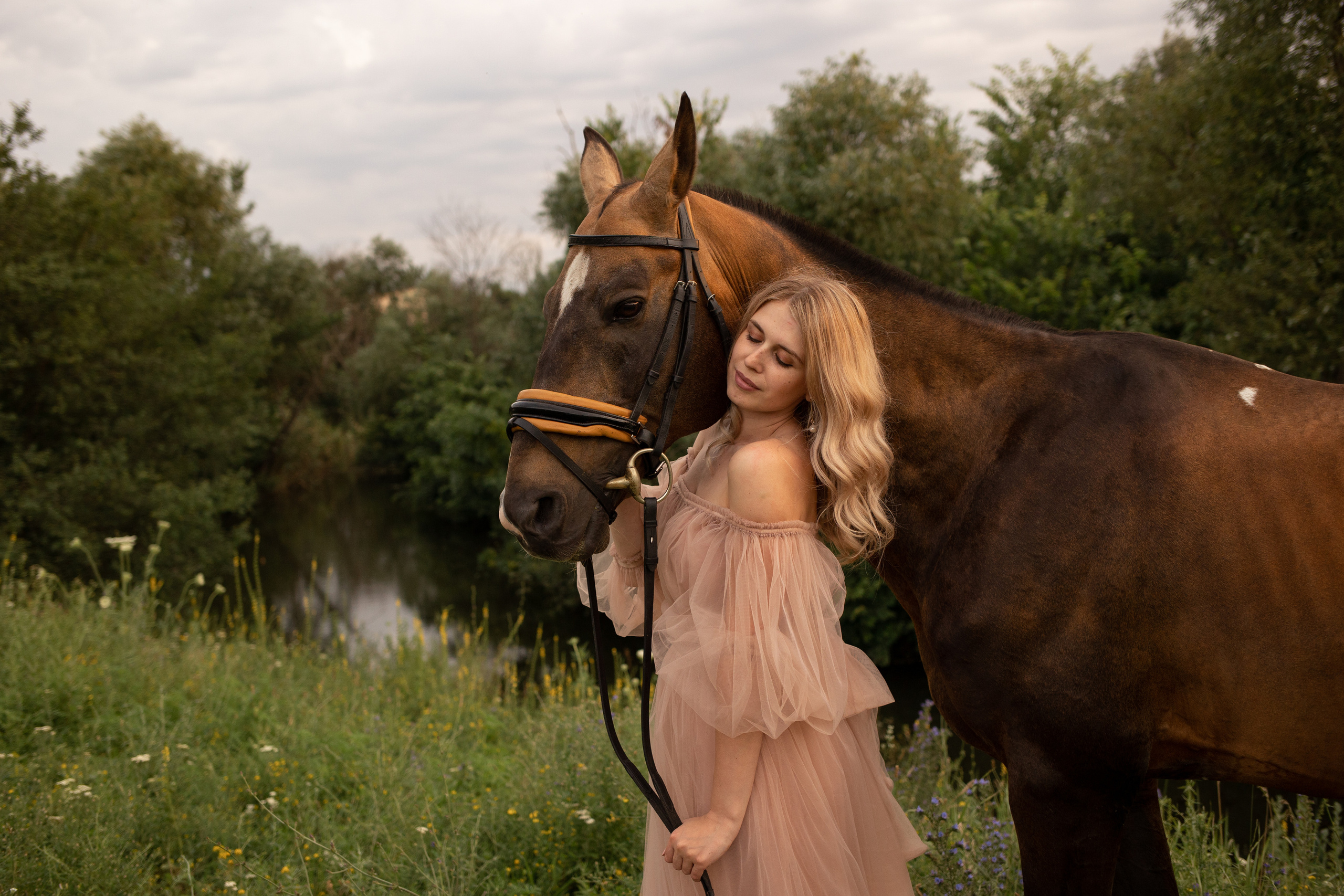ПРОЕКТ Художественный с лошадью. Анна Демидец — маркетолог и фотограф в Новошахтинске, Шахтах и Ростове-на-Дону и онлайн по РФ