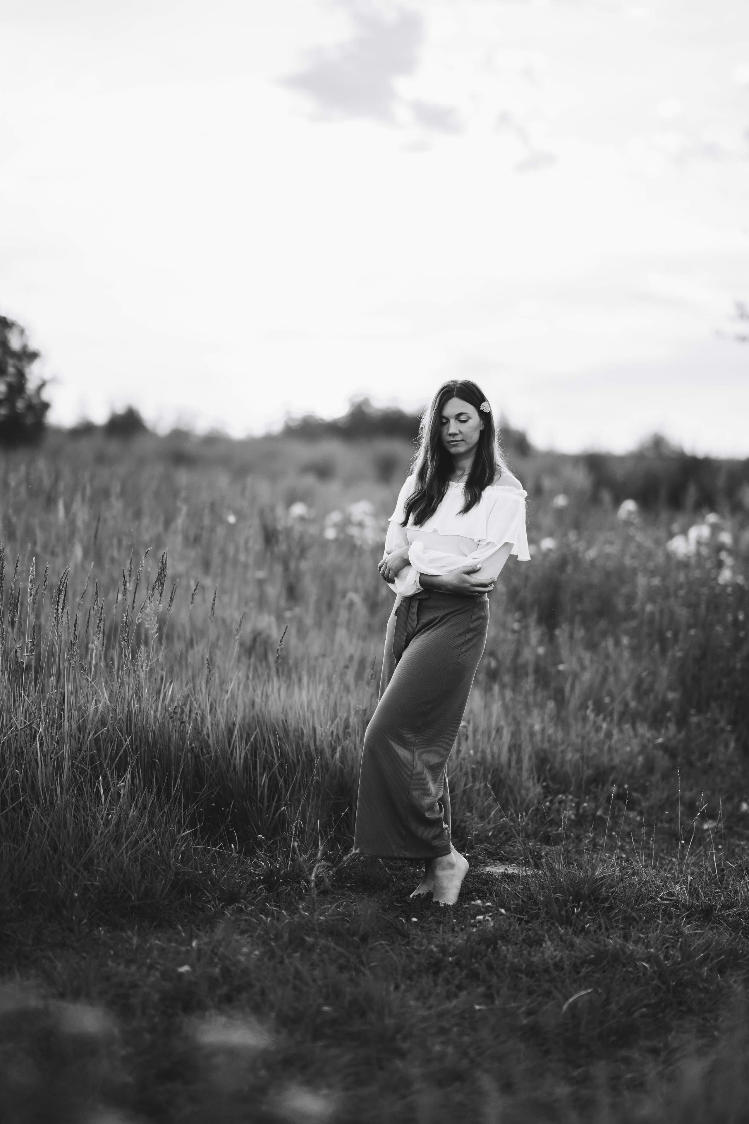 Семейная фотосессия в поле, фотограф Москва Елена Виниченко. Фотосессия новорожденных в Москве — newborn фотограф Елена Виниченко