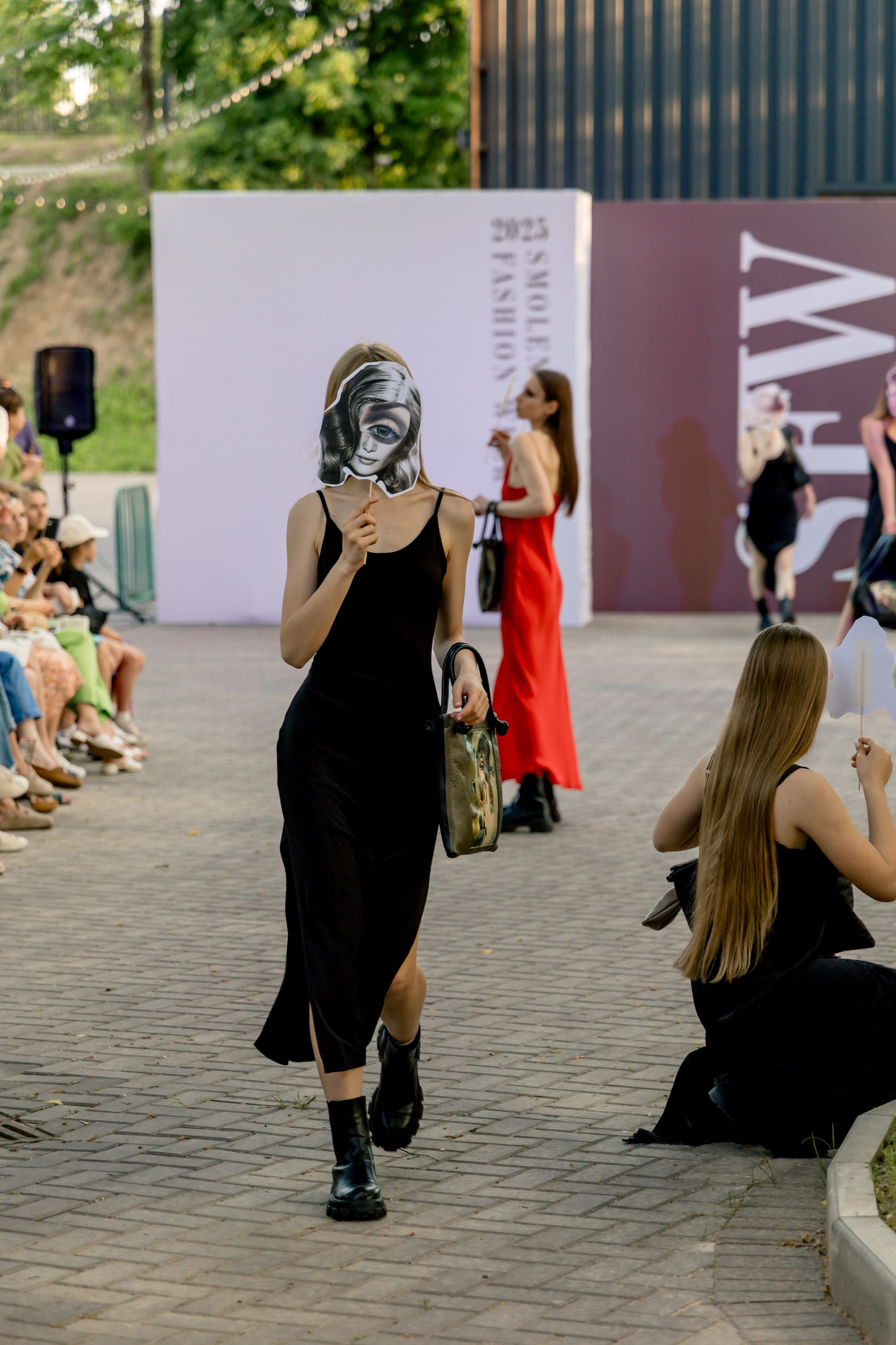 Smolensk Fashion Week 2025_показы_ДЕНЬ 1_ВЕЧЕРНИЙ ПОКАЗ_19:00. Главная