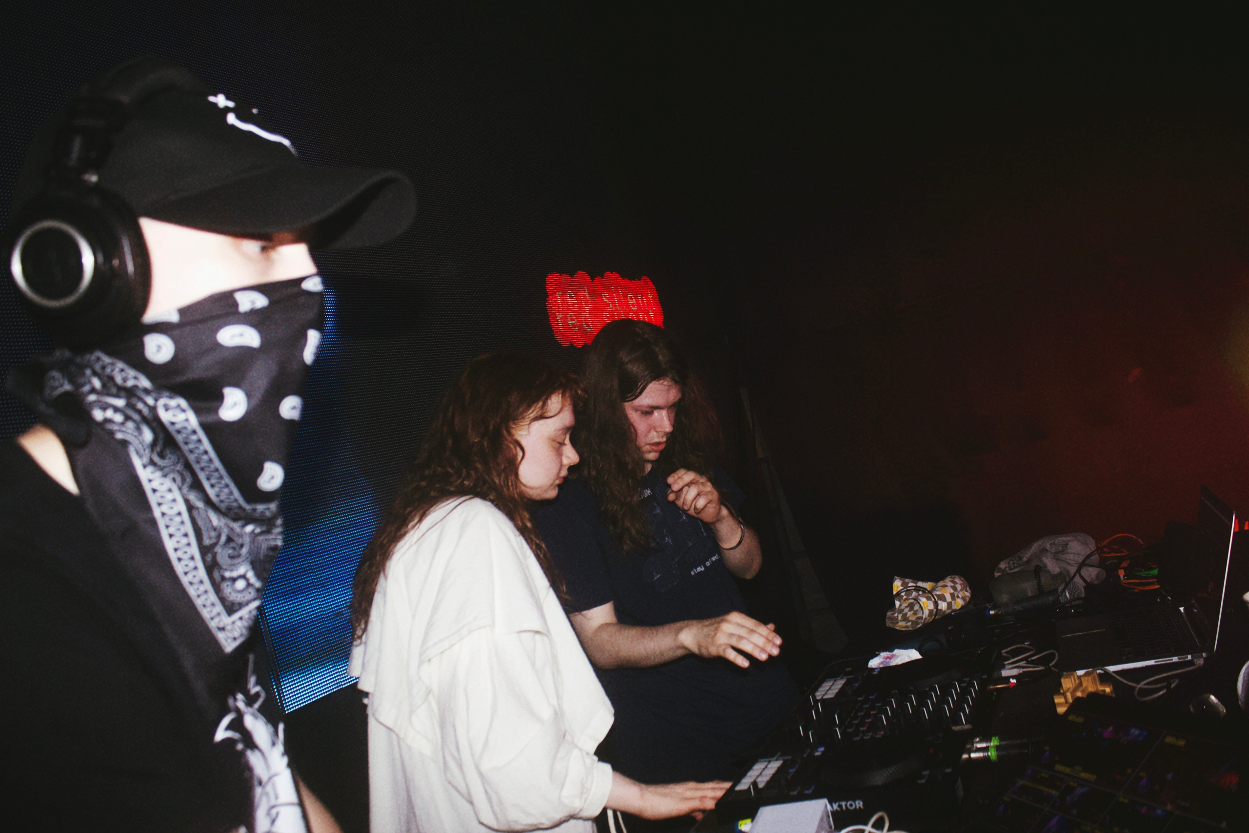 Фестиваль MASHUPBLE4. Концертный и портретный фотограф в Москве Соня Спросонья