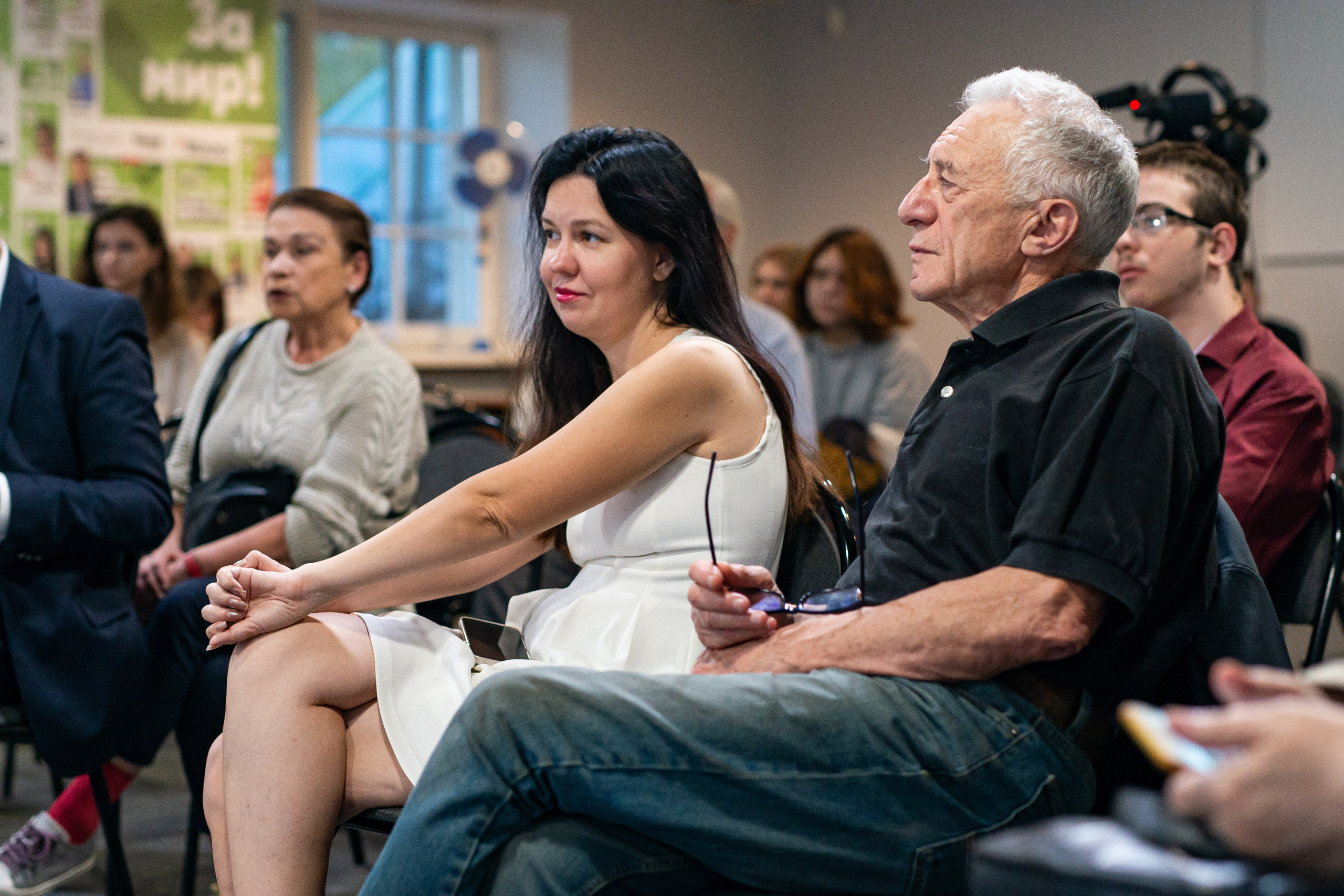 Репортажная съёмка Партии «Яблоко». Репортажный и персональный фотограф в Москве