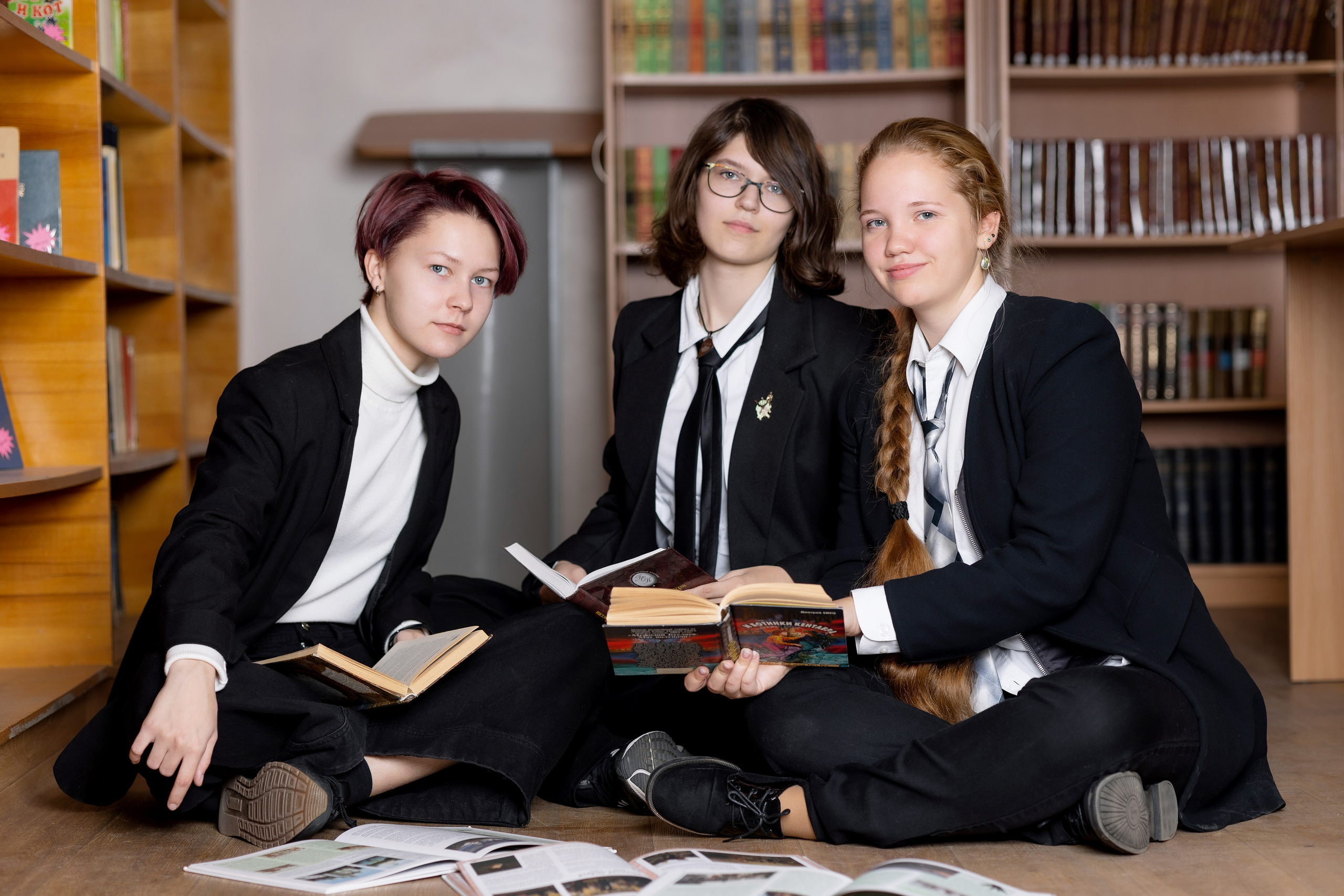 Гимназия Новоскул. Выпускные альбомы. Школьный и семейный фотограф Виктория Игнатьева