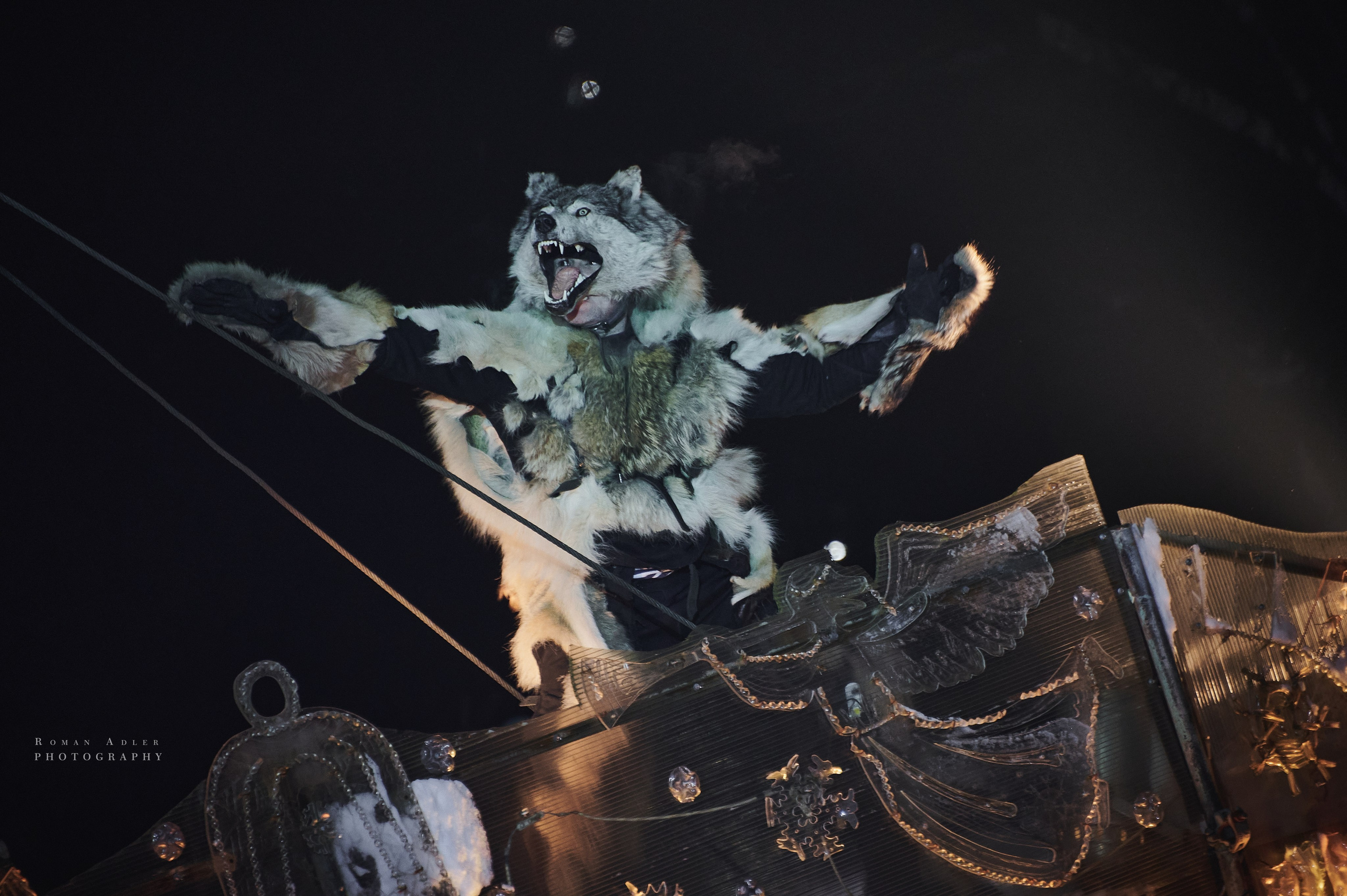 Новогодняя сказка от Ночных волков. Фотограф Роман Адлер
