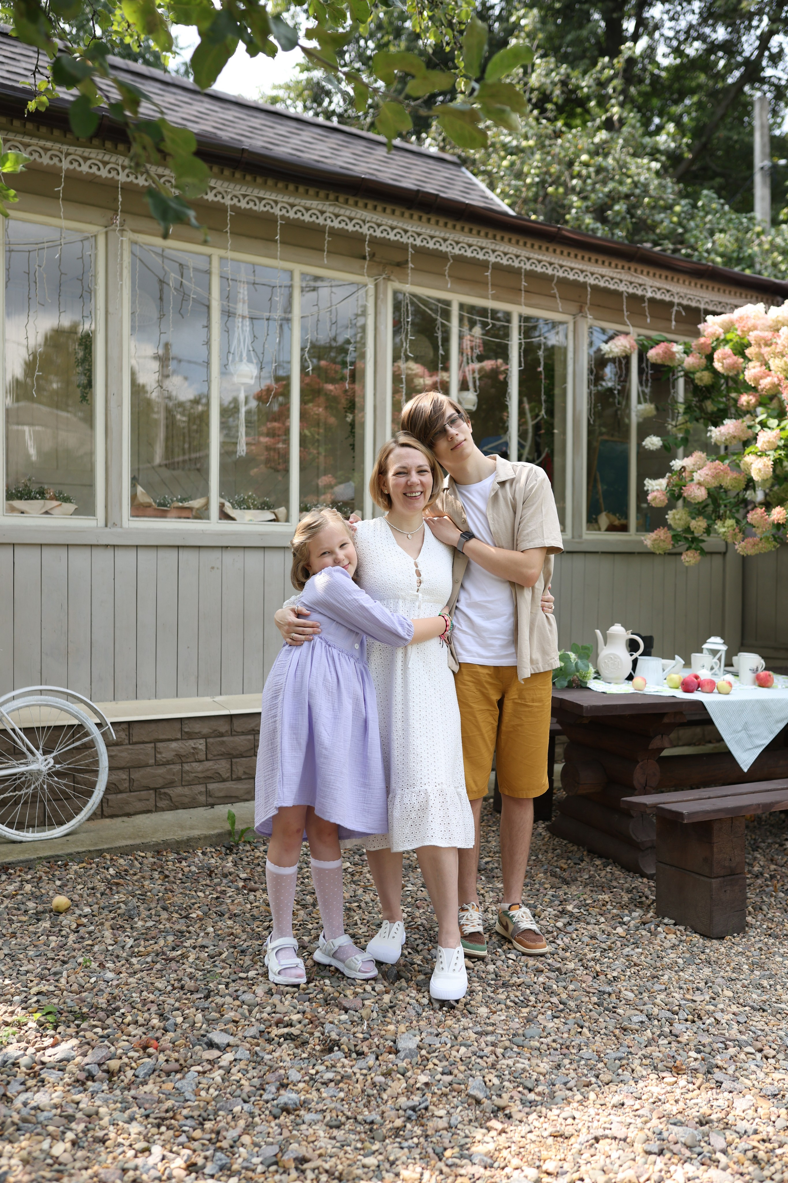 Семейная фотосессия в загородной студии. Фотограф в Железнодорожном и Балашихе