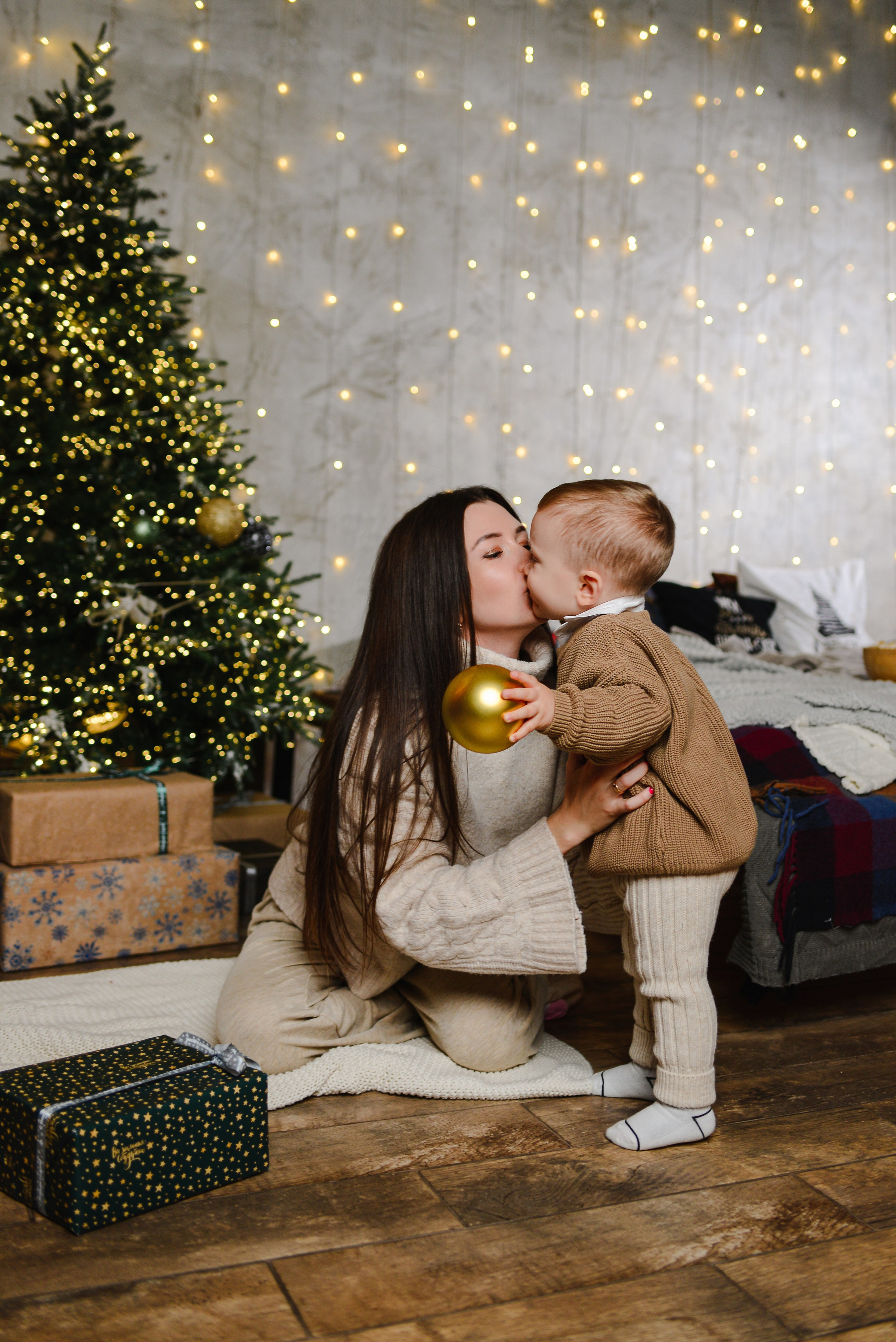 Мама с сыночком (новогодняя). Фотограф Ярута Оксана / Ростов-на-Дону