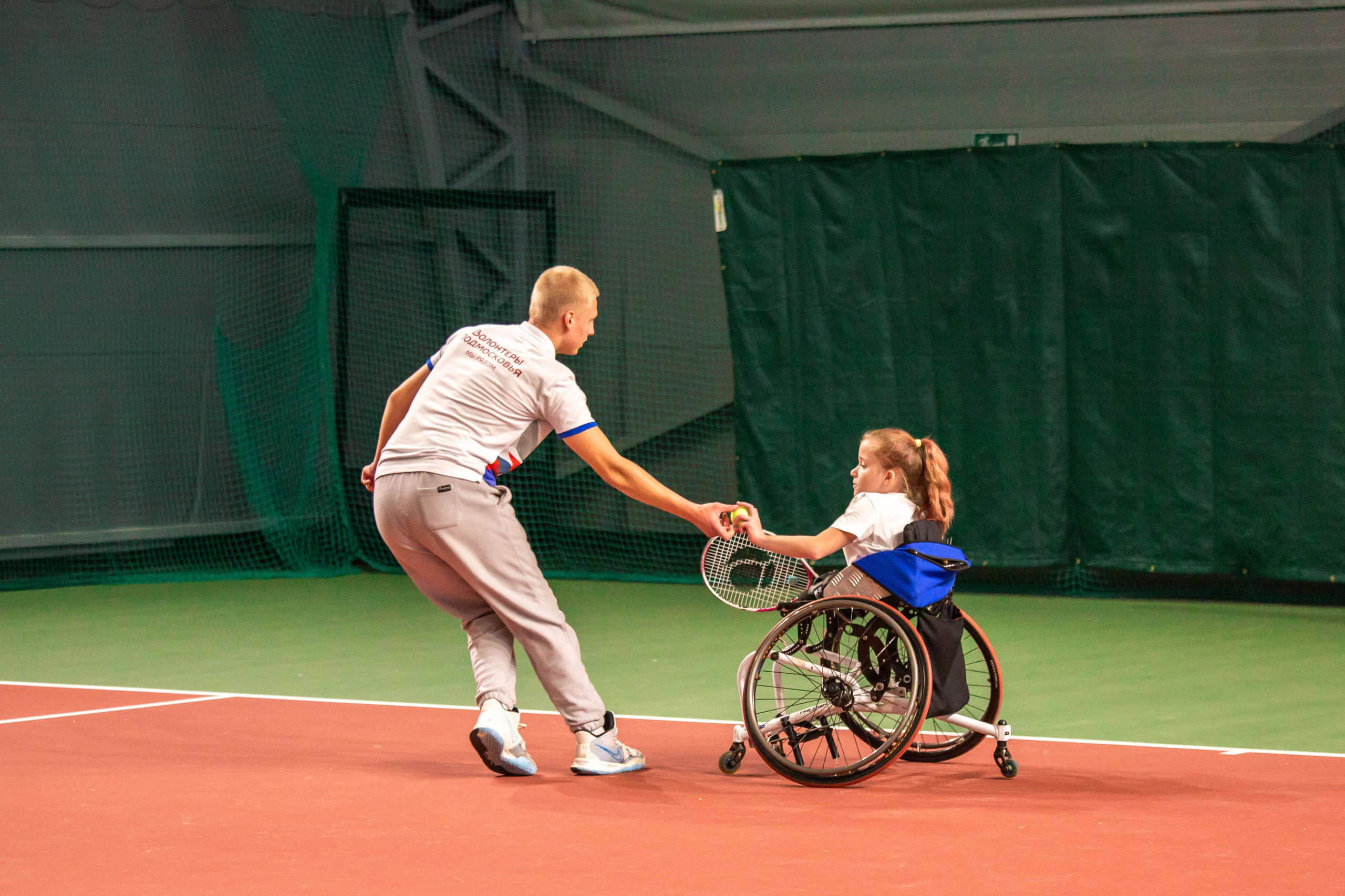 Турнир по теннису на колясках. Репортажный, семейный, свадебный, портретный фотограф