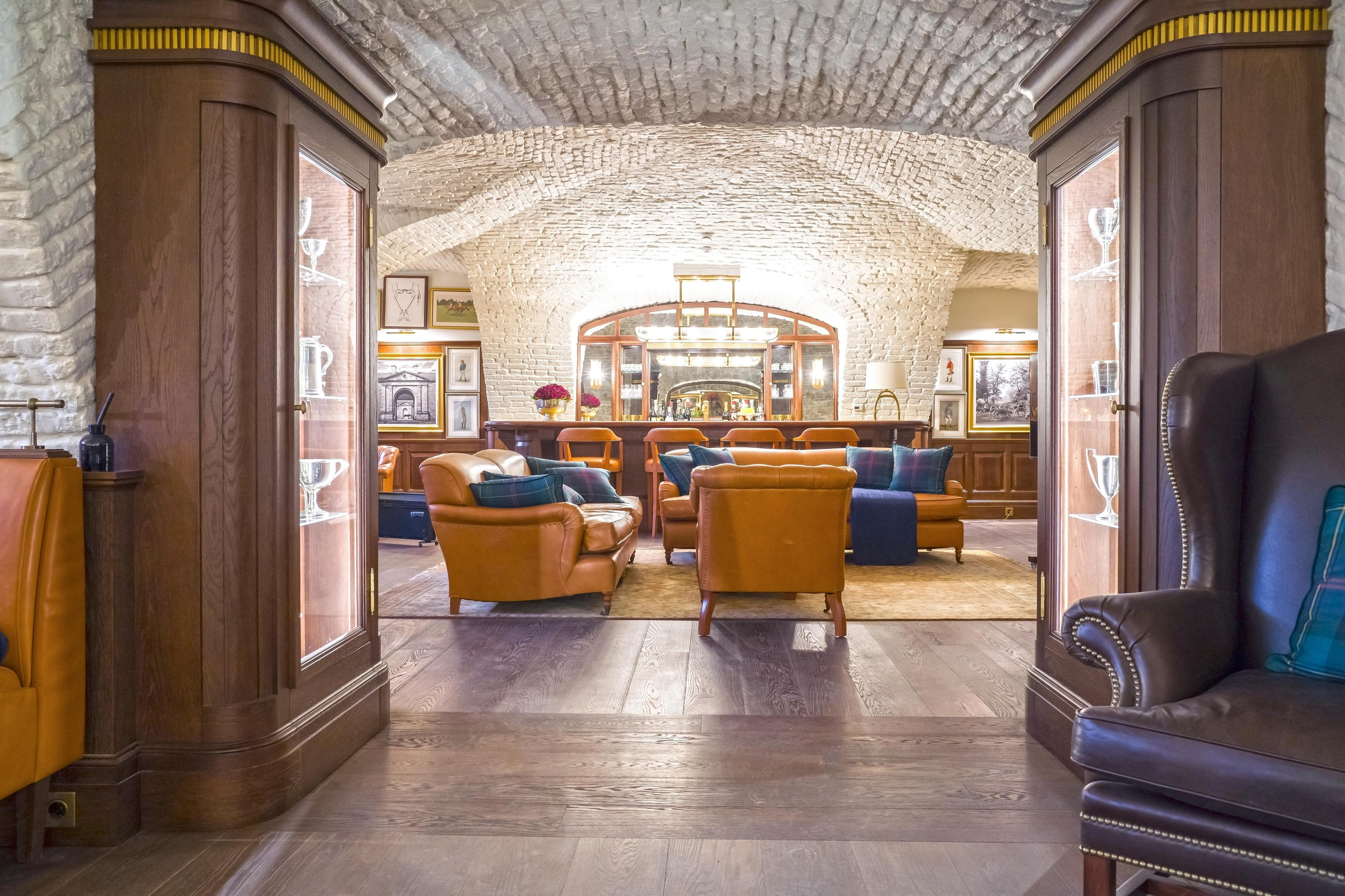 Интерьер бара ресторана. Фотограф в Санкт-Петербурге. Репортажная и все съёмки для бизнеса