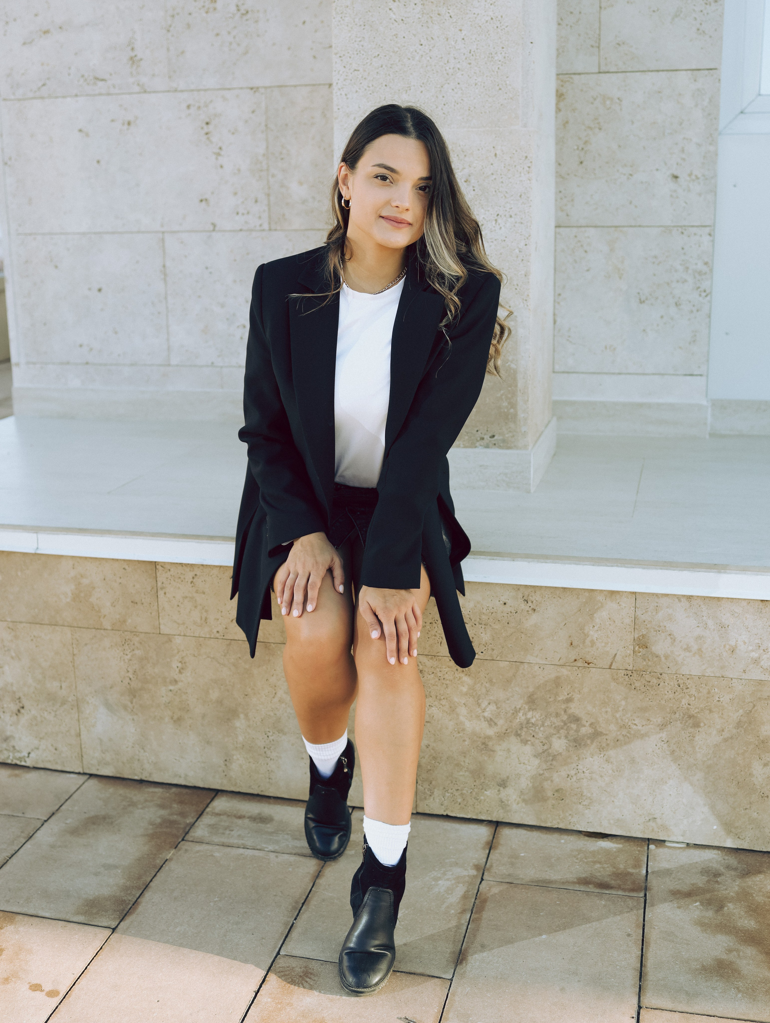 Александра. Главная