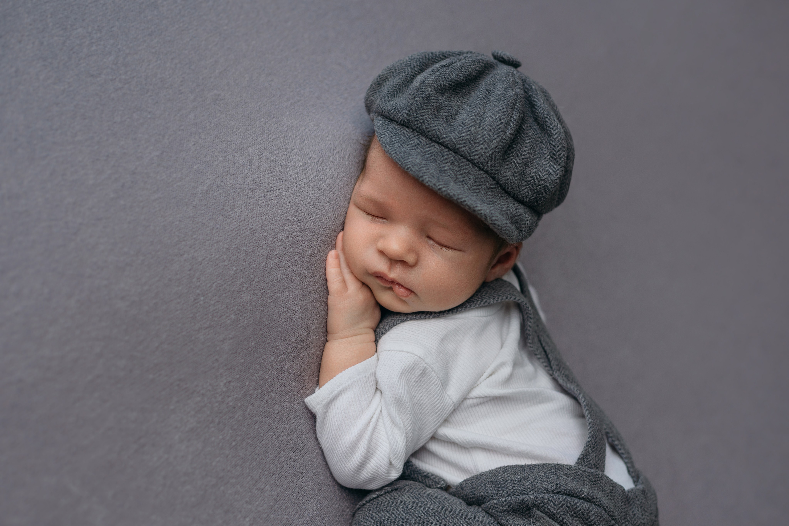 Саша. Фотограф новорожденных Белгород