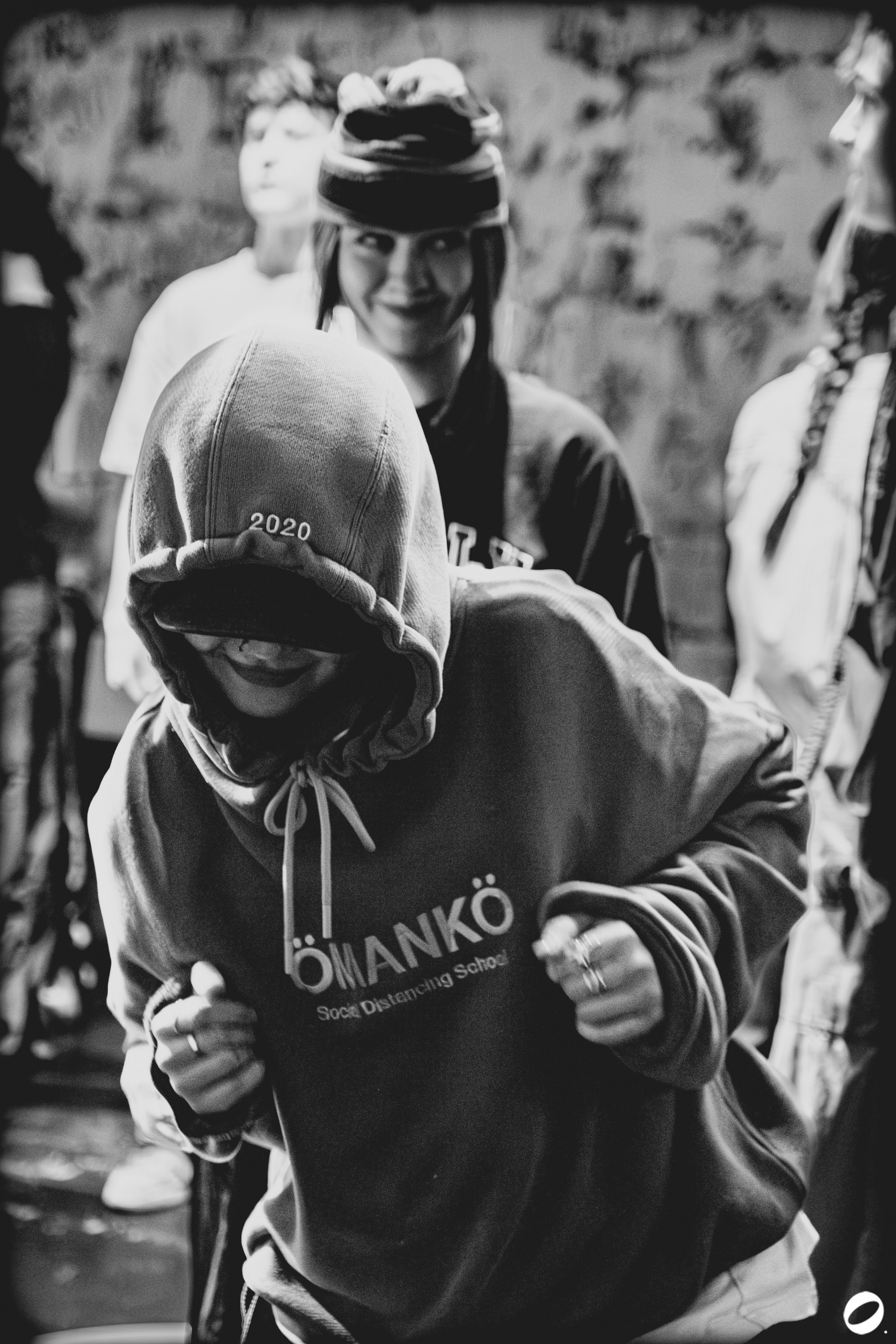 ODD.CLUB 04/04 (@youlovebu). Соня бу тебя сфоткала