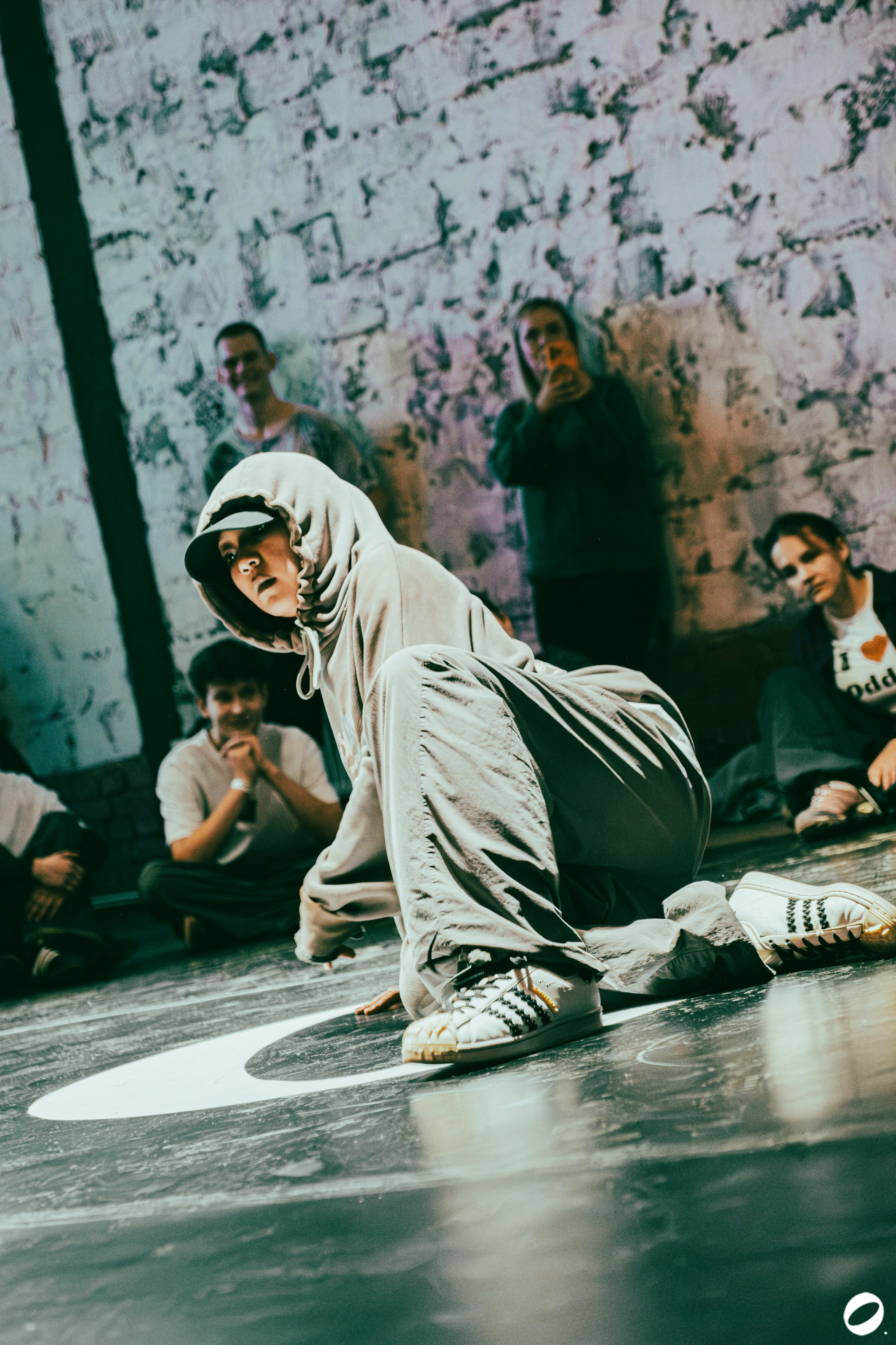 ODD.CLUB 04/04 (@youlovebu). Соня бу тебя сфоткала