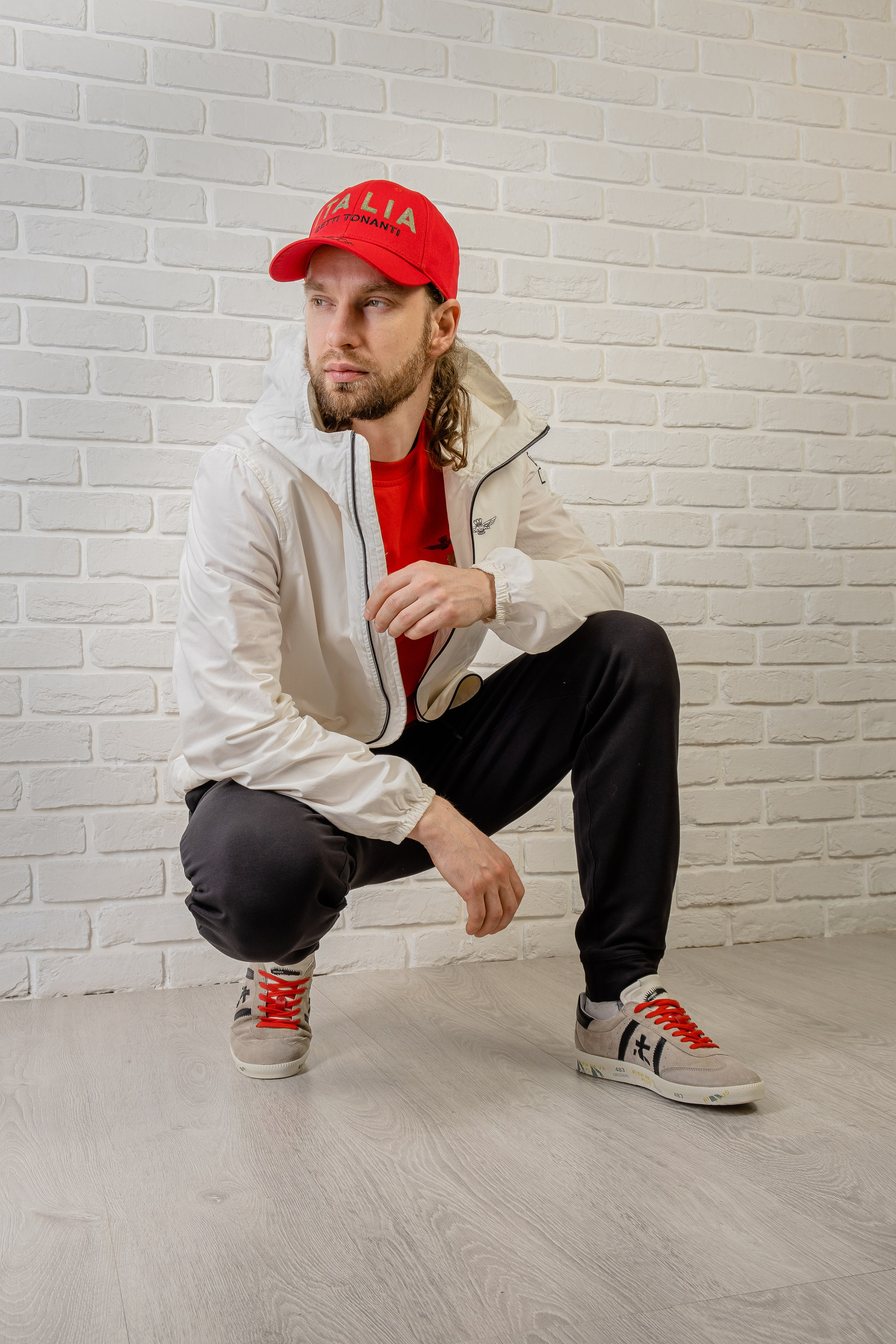 Имиджевая съёмка одежды. Предметный фотограф в Симферополе Антон Катунин