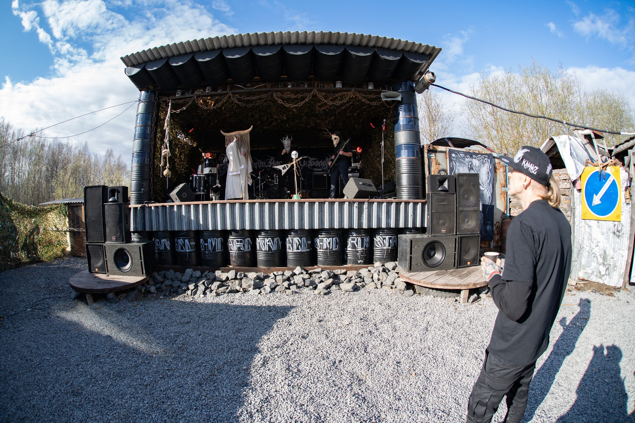 Фестиваль «ПОСРЕДИ КЛАДБИЩ И БОЛОТ»|Архангельск. Концертный и репортажный фотограф в Санкт-Петербурге Слава Пахомов