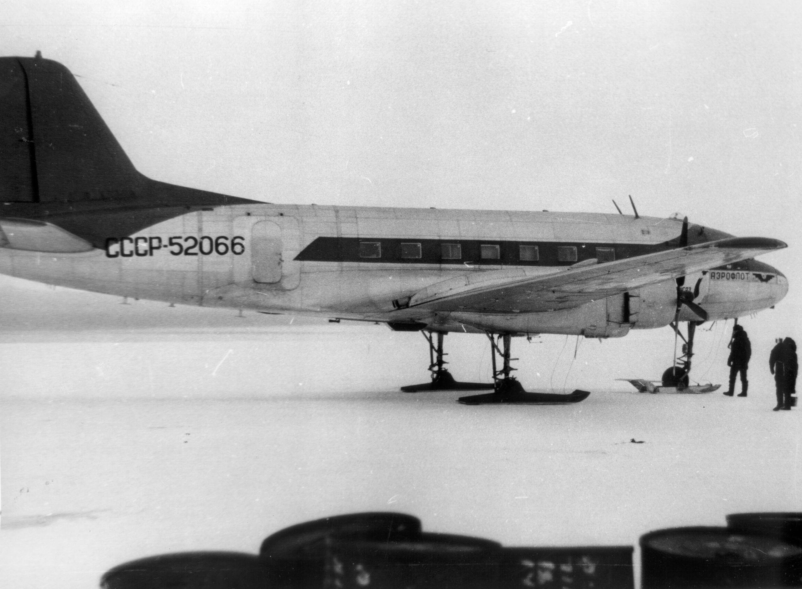 Исторические фотографии. Фотоальбом показывающий увлекательный мир авиации и мир медведей Андрея Иванова