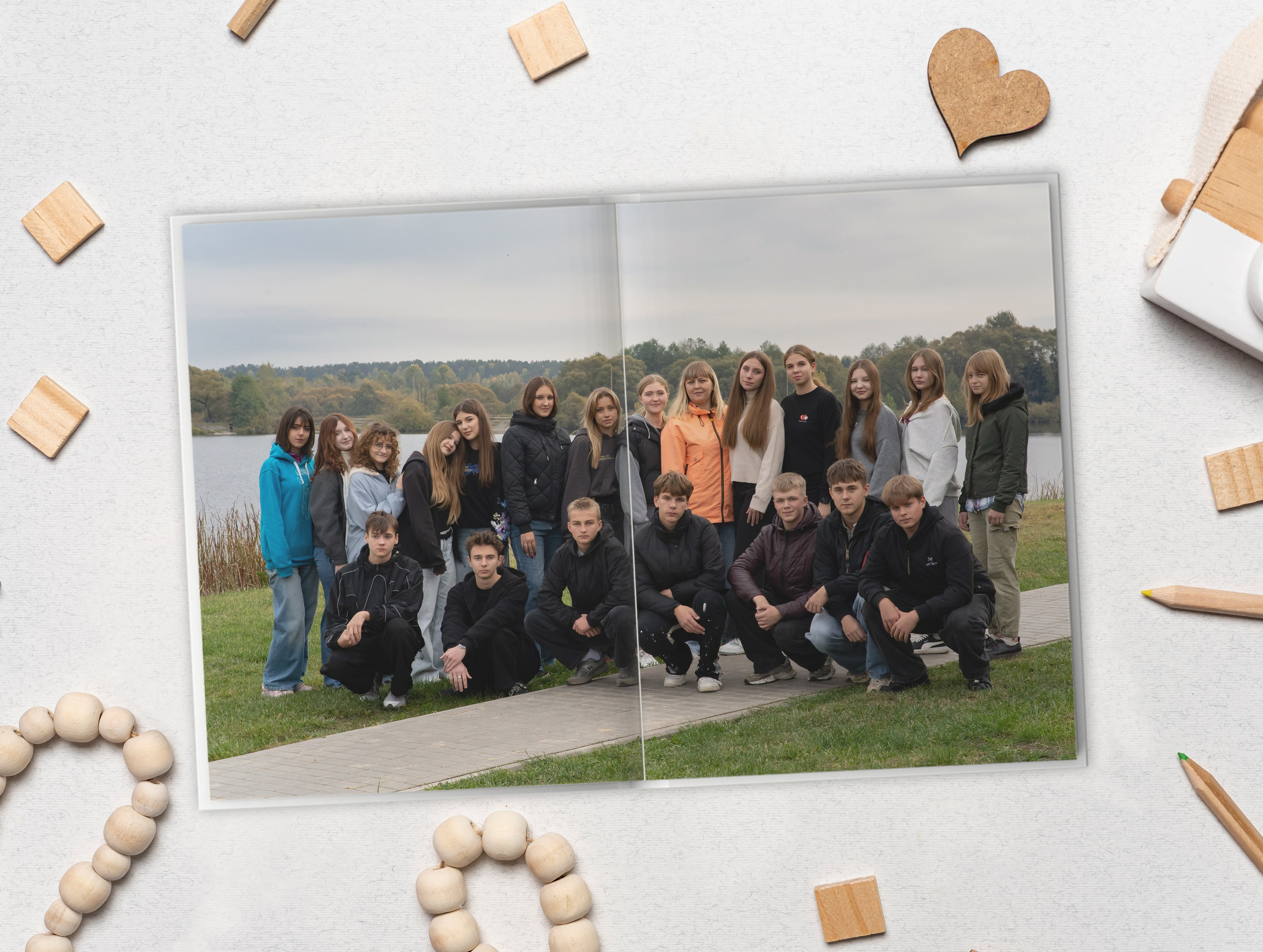 2400 руб. 3 разворота. Выпускные альбомы для школы и детского сада. Брянск, Дятьково