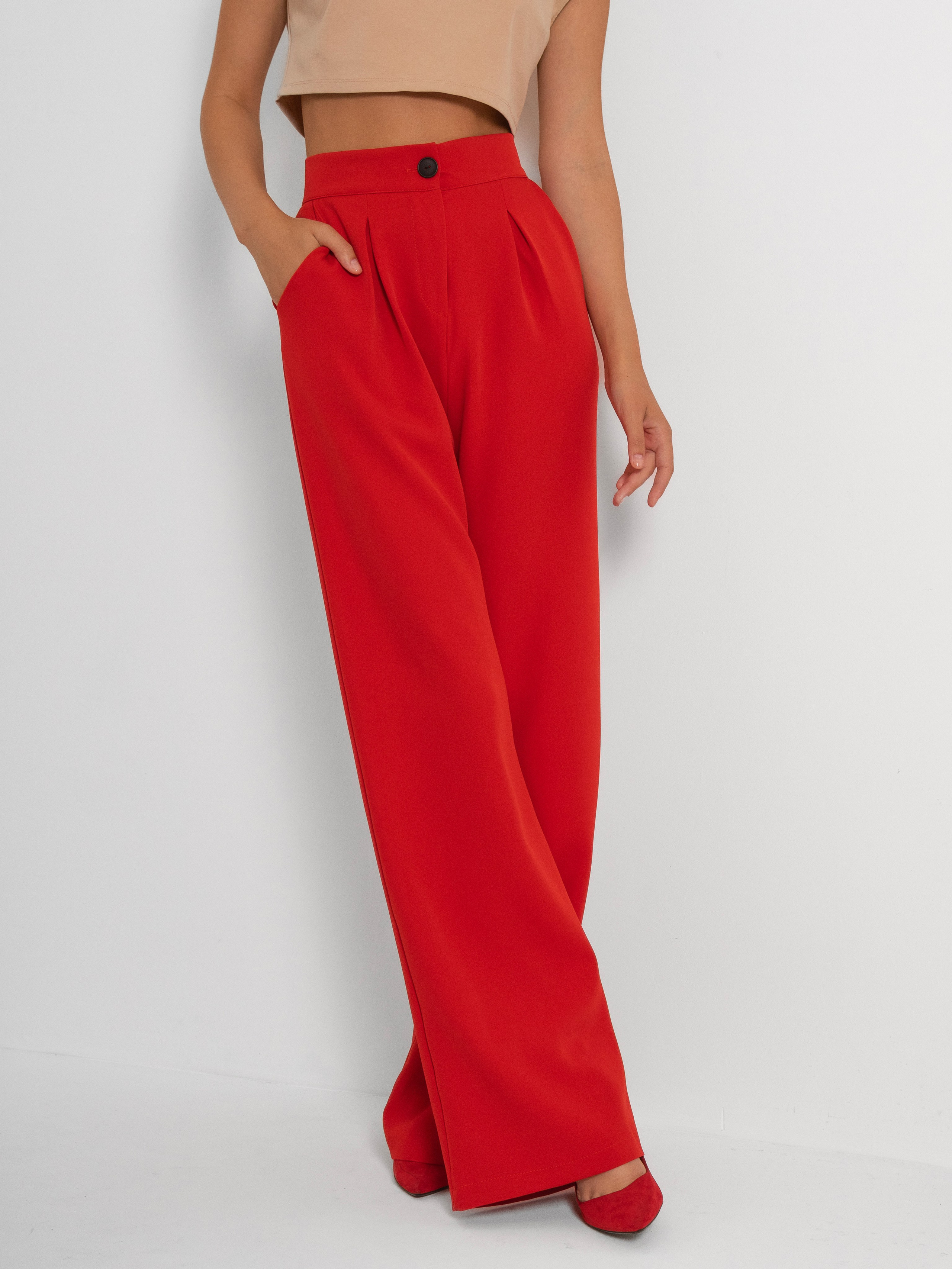 Брюки. Фотостудия для Wildberries Ozon