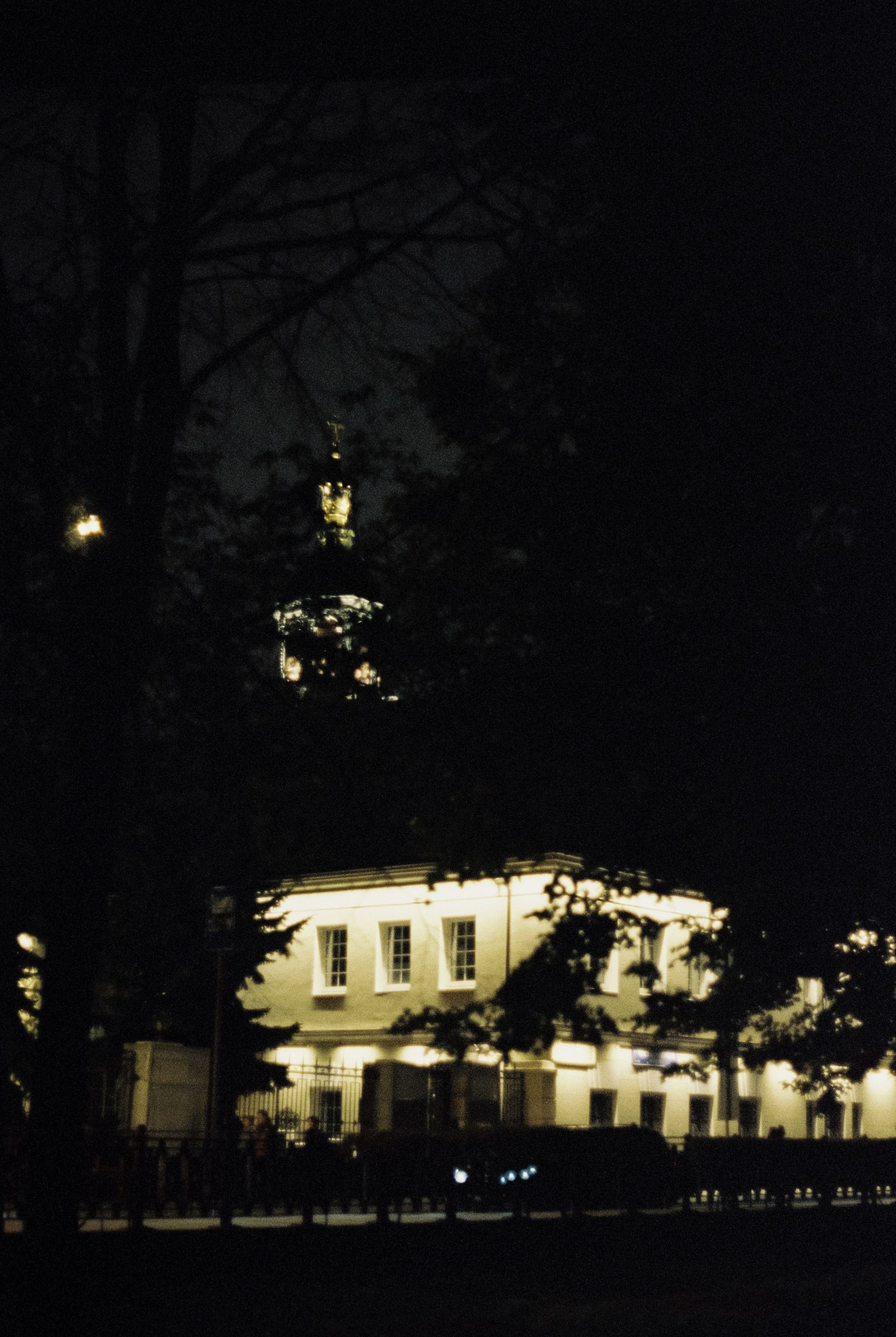 Москва вечером на пленку  Kodak Vision 3 500T