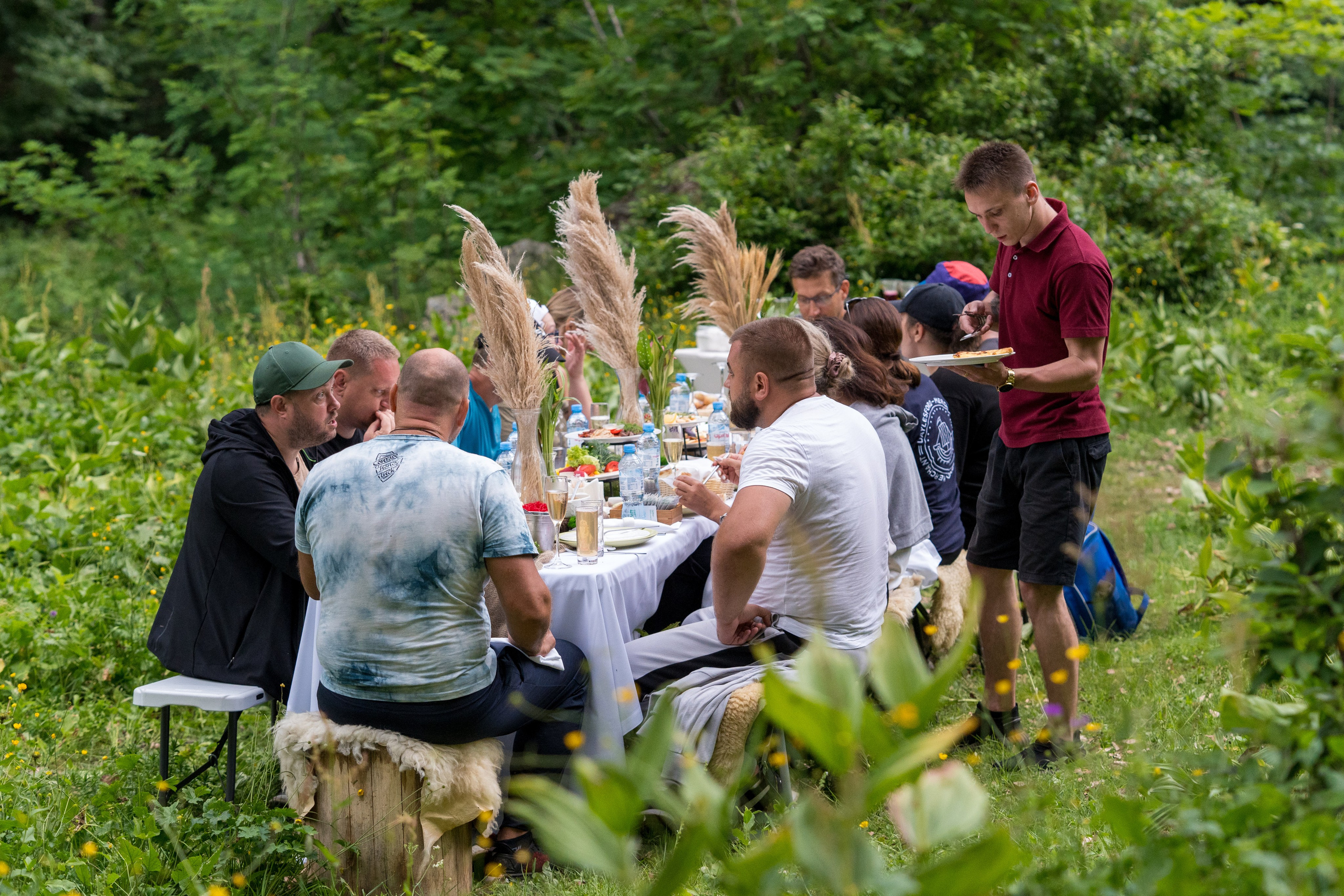 MICE мероприятие для компании «Доставка морем»: хайкинг к Ачипсинским водопадам. Репортажный фотограф в Красной Поляне и Сочи Павлюченко Екатерина