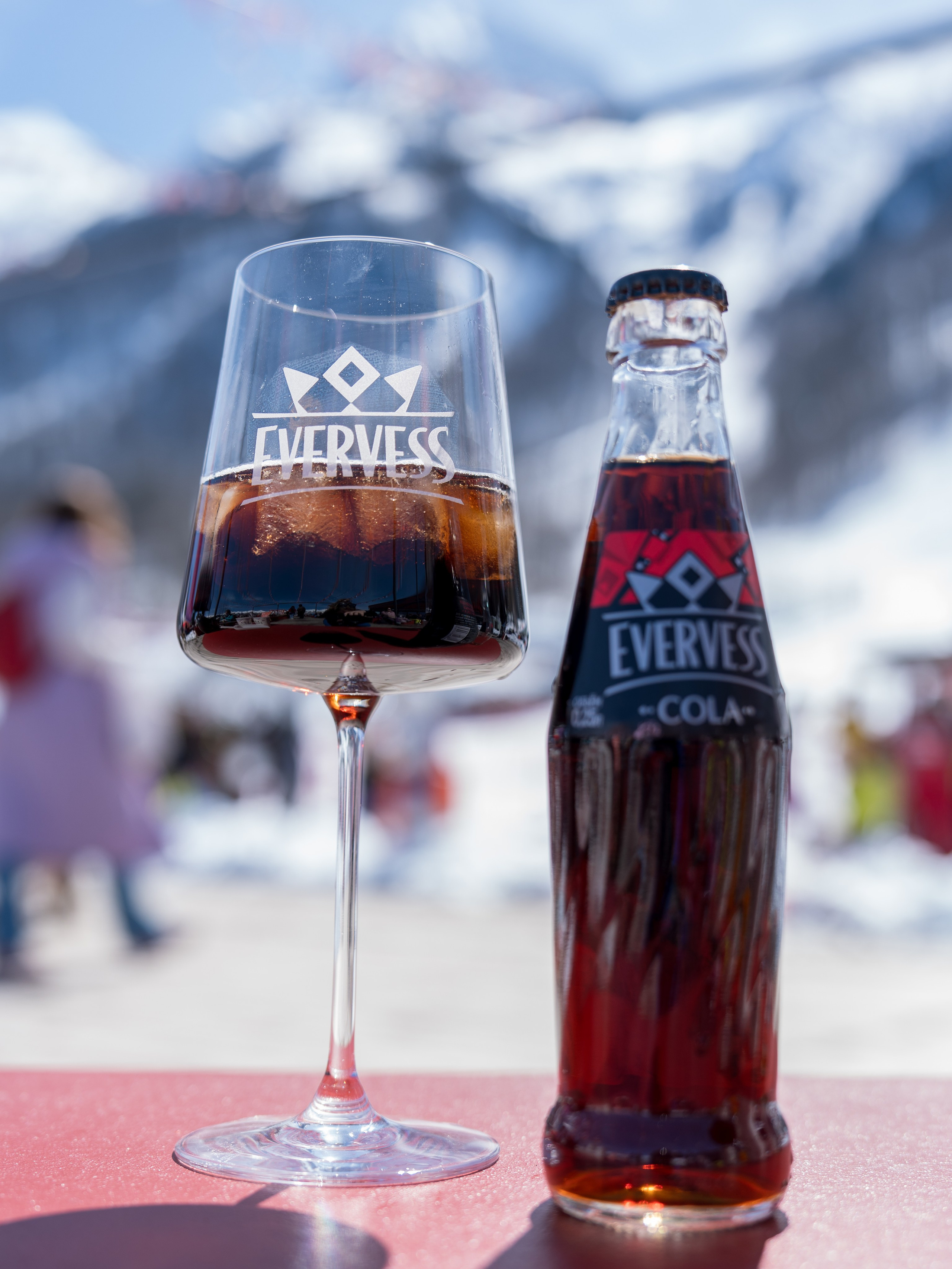 Компания «EVERVESS»: отчет с точек продаж на курортах Красной Поляны. Репортажный фотограф в Красной Поляне и Сочи Павлюченко Екатерина