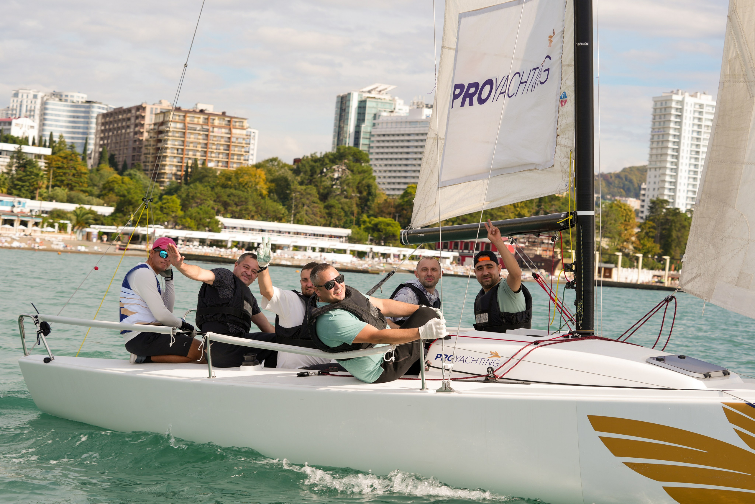 Яхтенная регата для компании Агрегатка. Репортажный фотограф в Красной Поляне и Сочи Павлюченко Екатерина