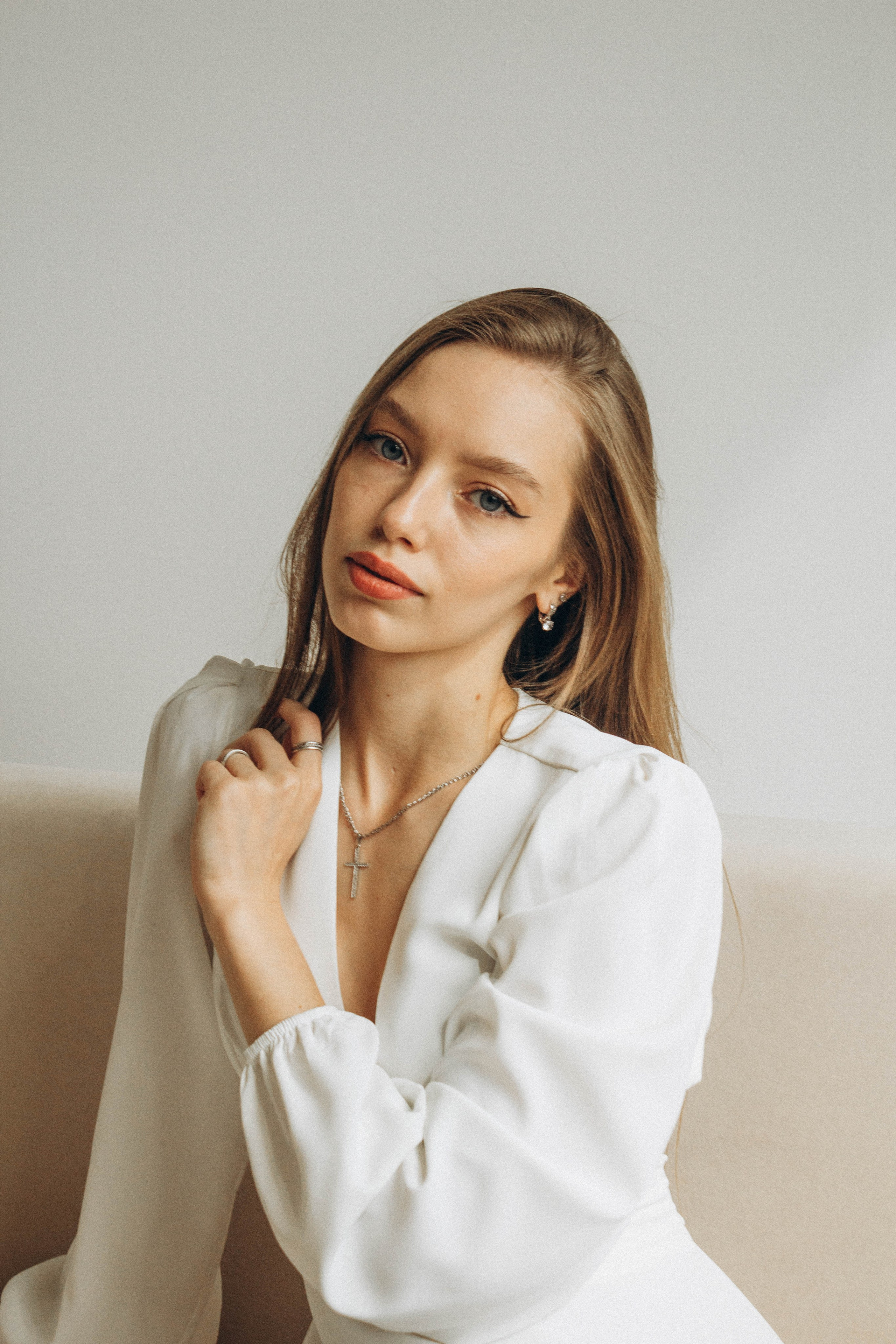 Alice. Я — Алёна и я фотографирую красиво (е)