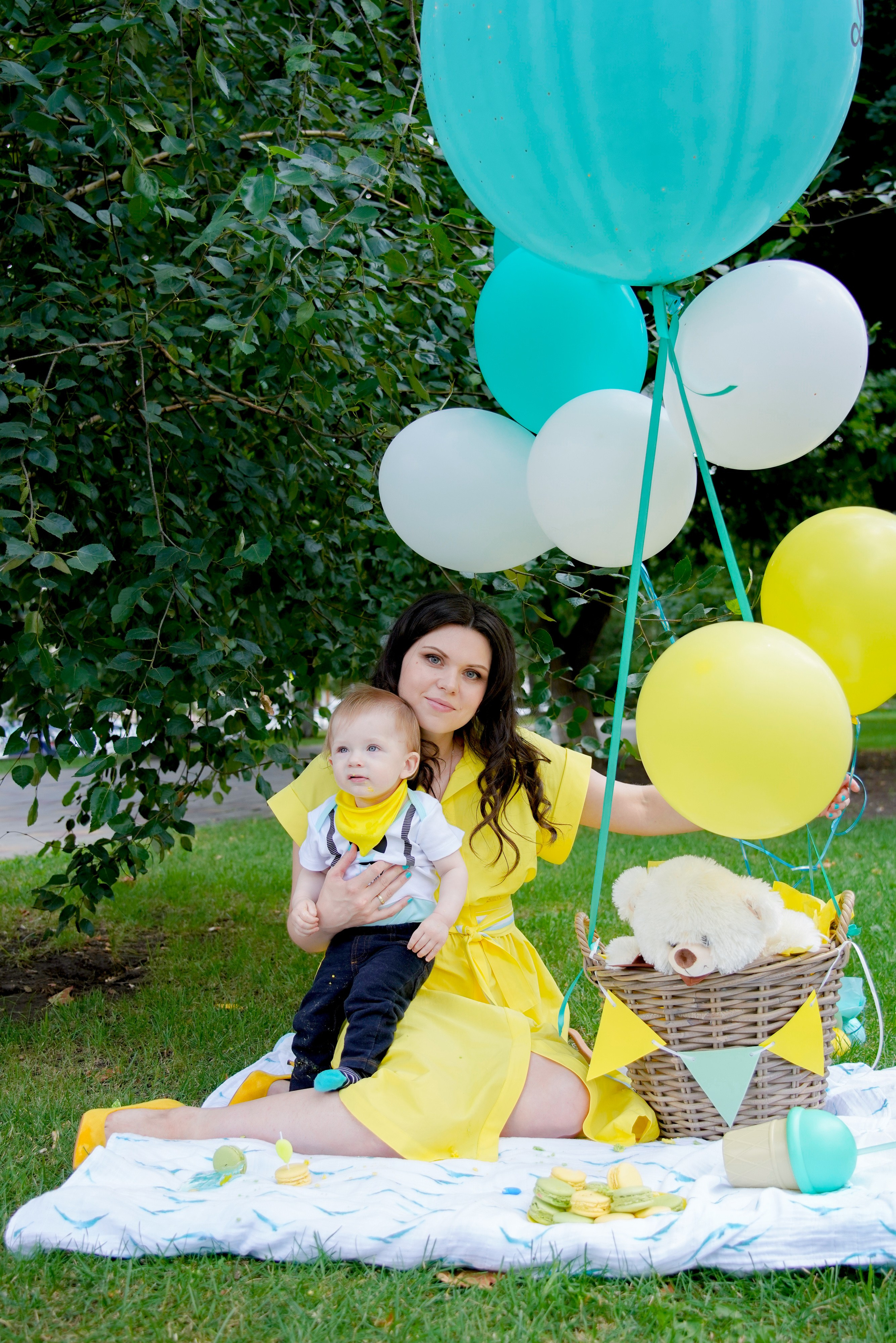 1 год)). Max Matvich and Victoria Basova are professionals in their field